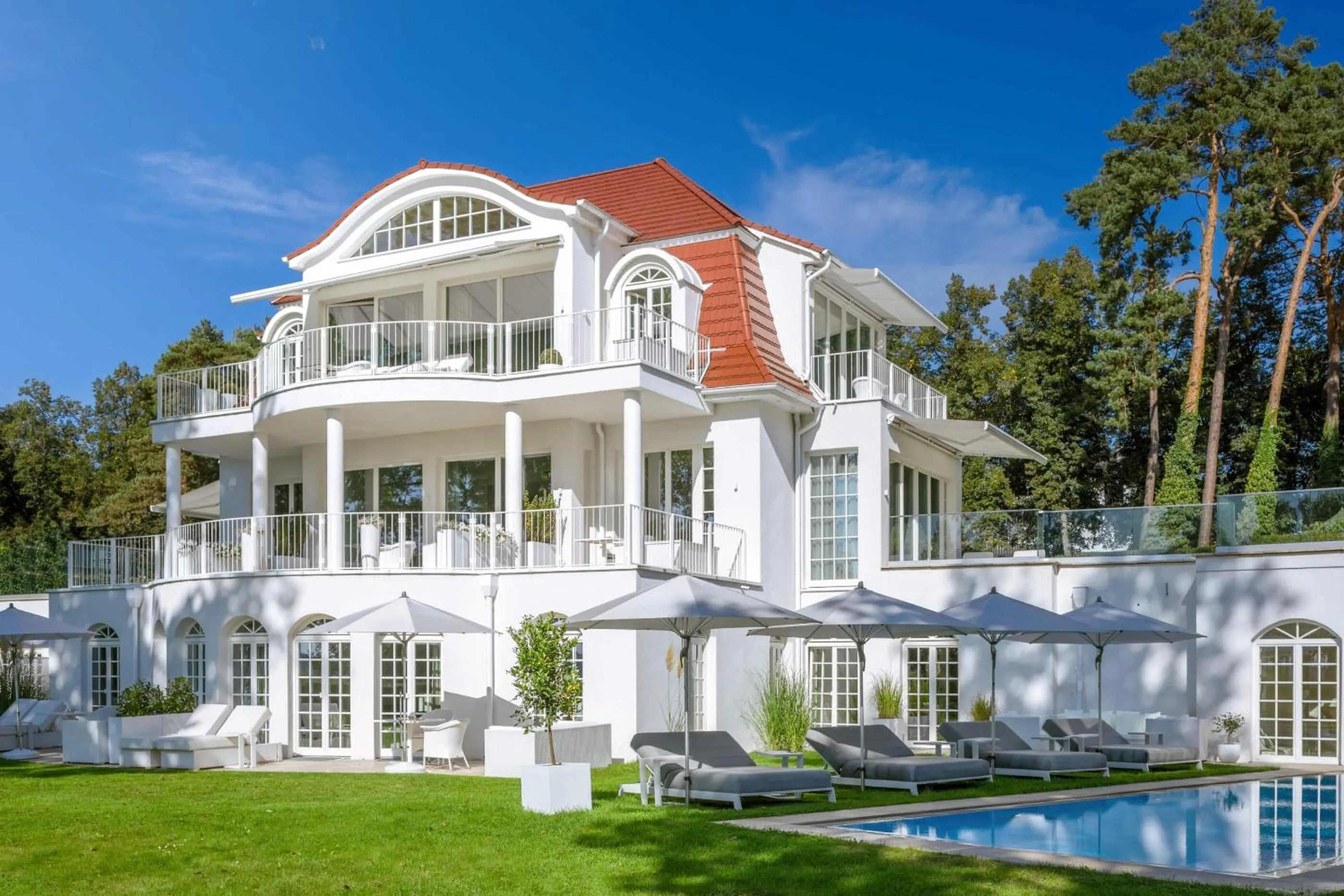 Property building in Villa Contessa - Luxury Spa Hotels