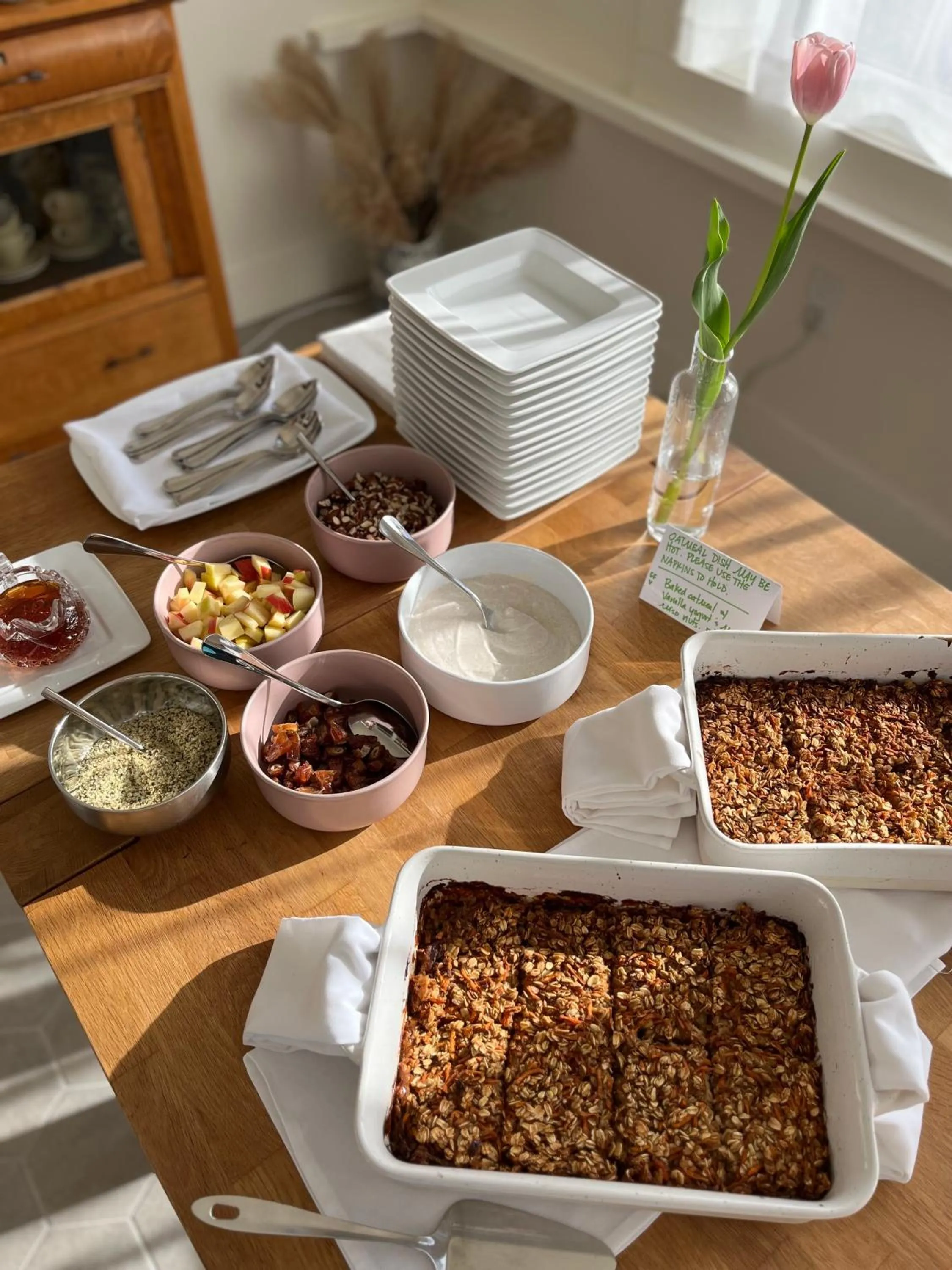 Breakfast in The August House