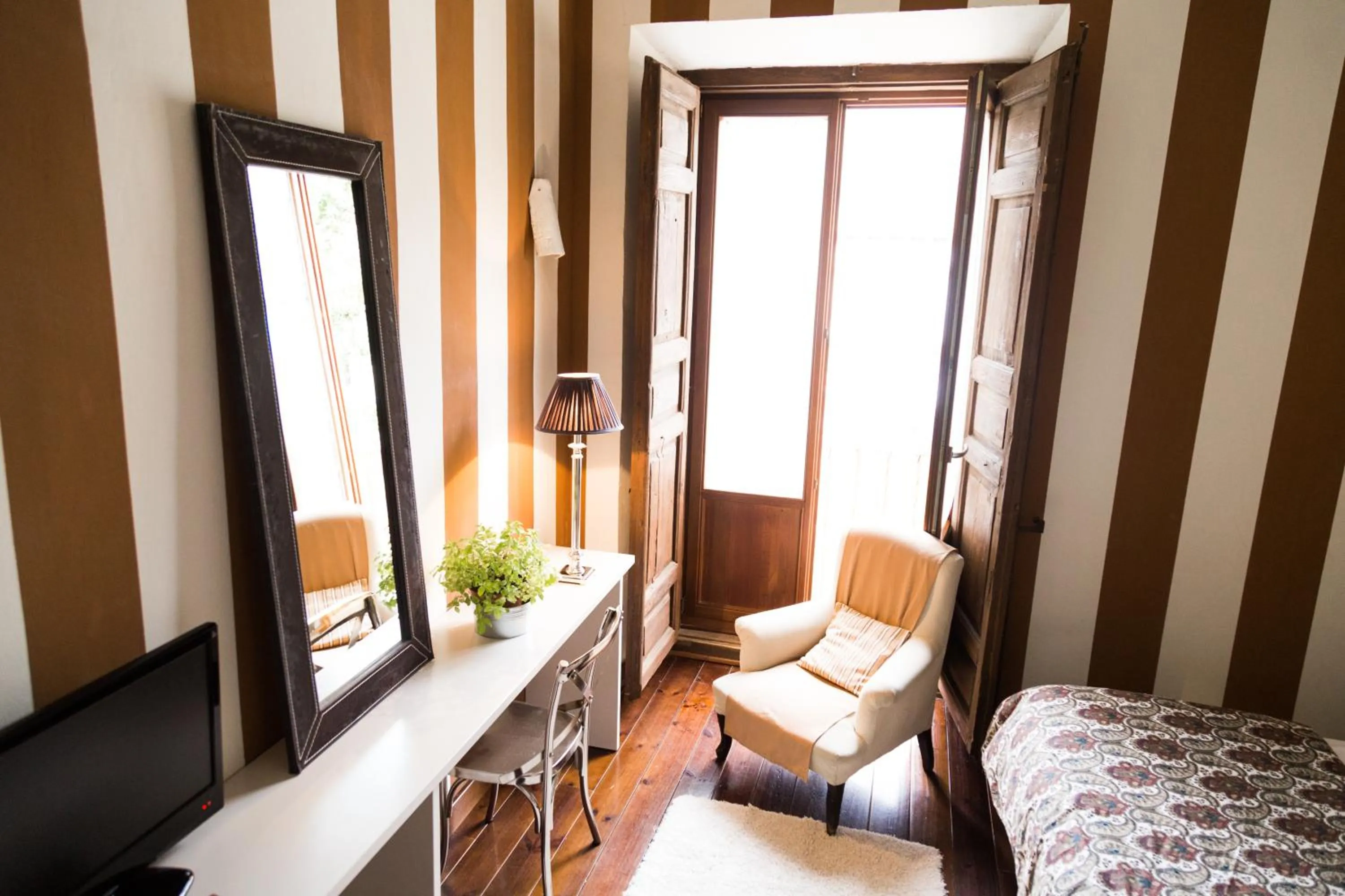 Bedroom, Bed in El Cocheron 1919