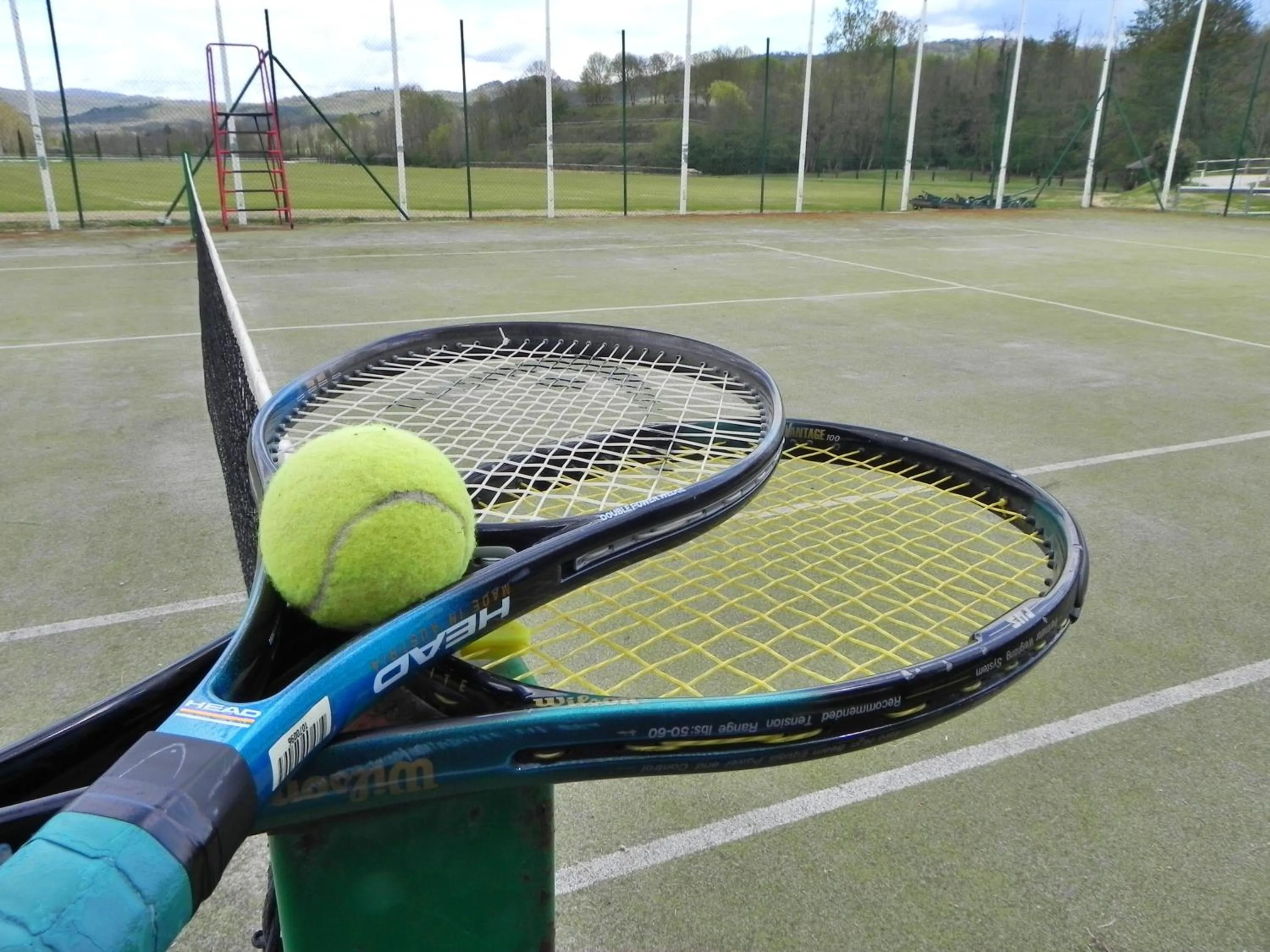 Tennis court in Relais La Martina