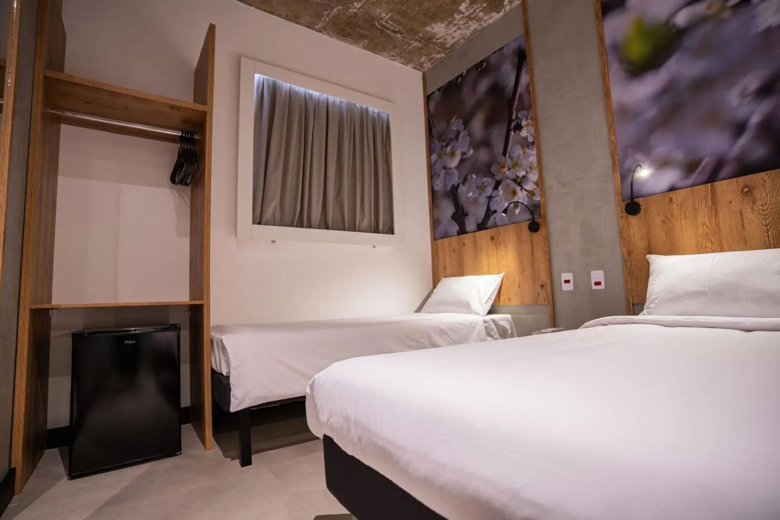 Photo of the whole room, Bed in CAMPOS DE HOLAMBRA INN