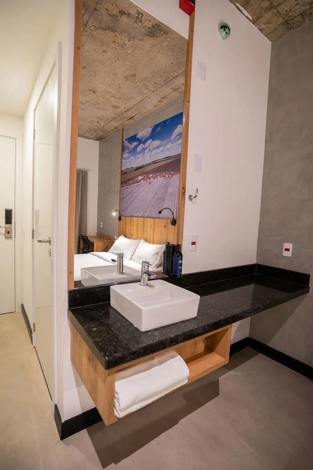 Bedroom in CAMPOS DE HOLAMBRA INN