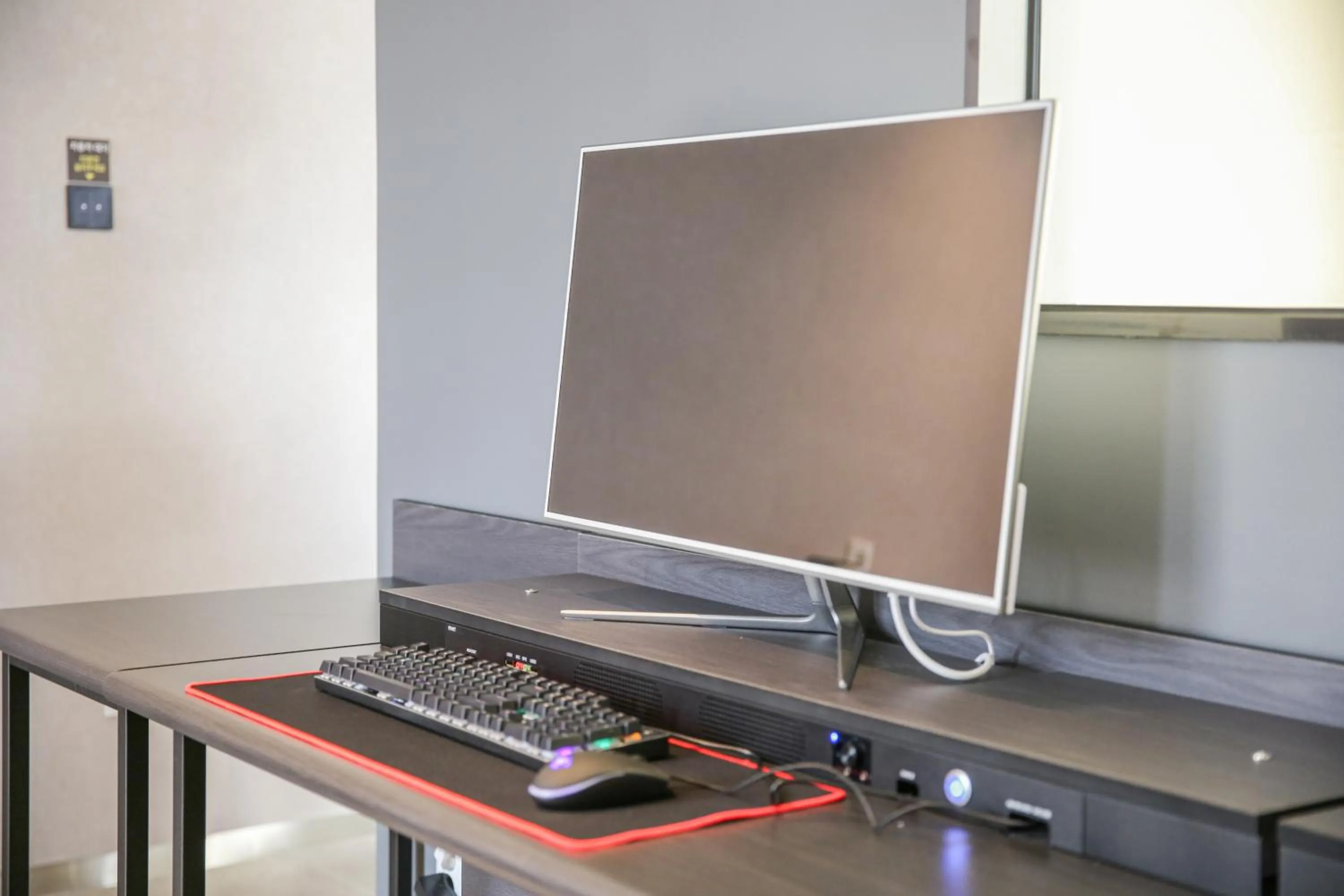 TV and multimedia in Rose Bay Hotel