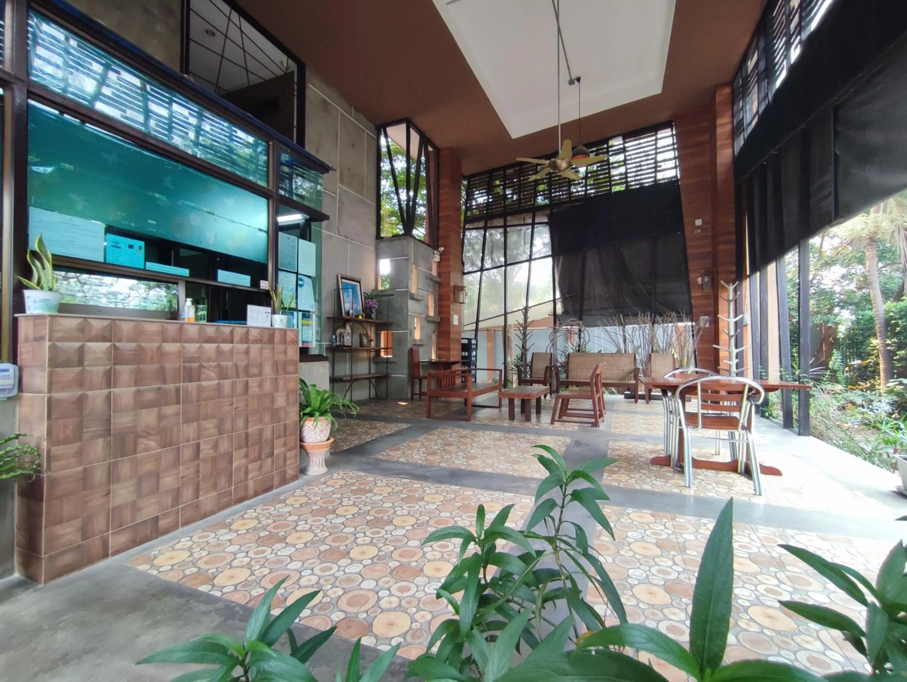 Lobby or reception in Deluxe Rooms by Suwan Style Agency