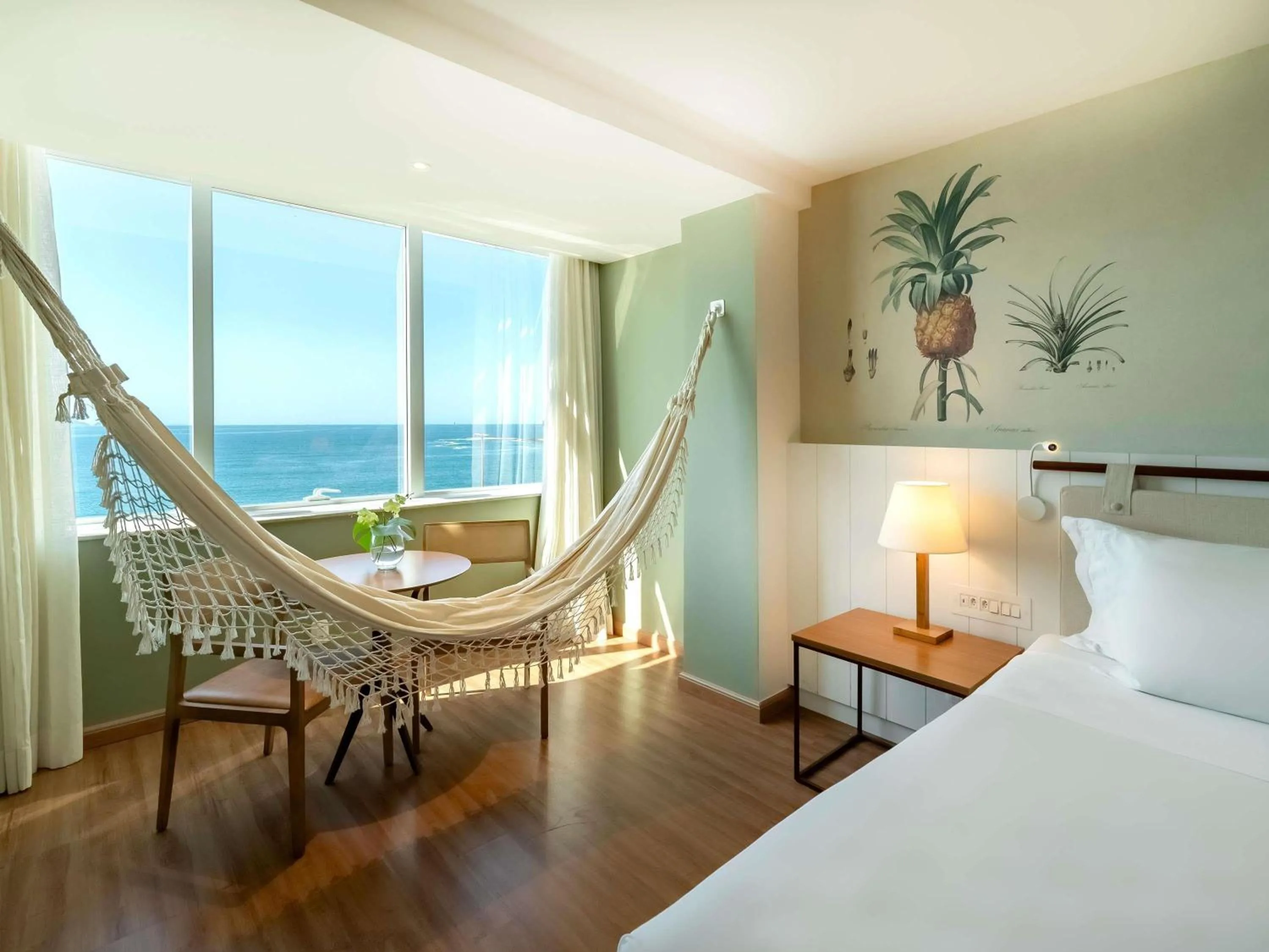 Bedroom, Bed in Grand Mercure Rio de Janeiro Copacabana