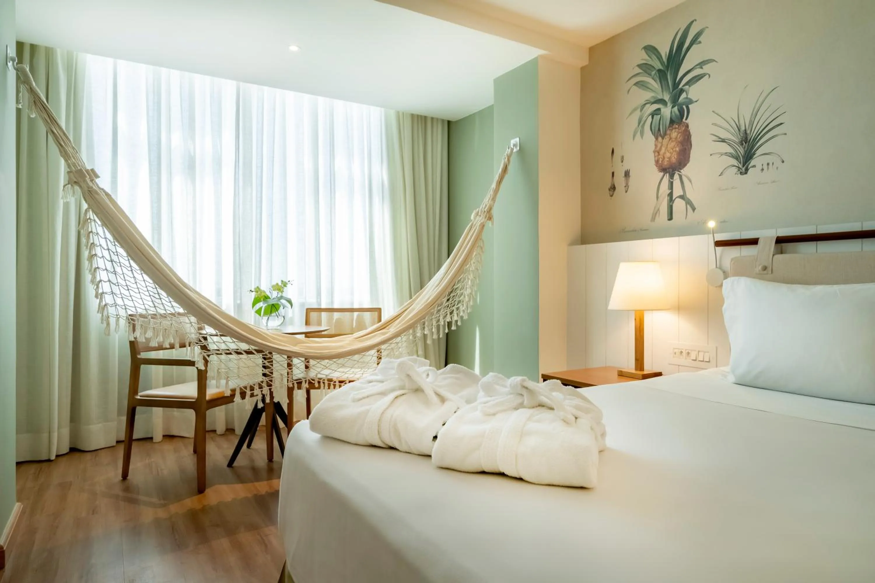 Bedroom, Bed in Grand Mercure Rio de Janeiro Copacabana