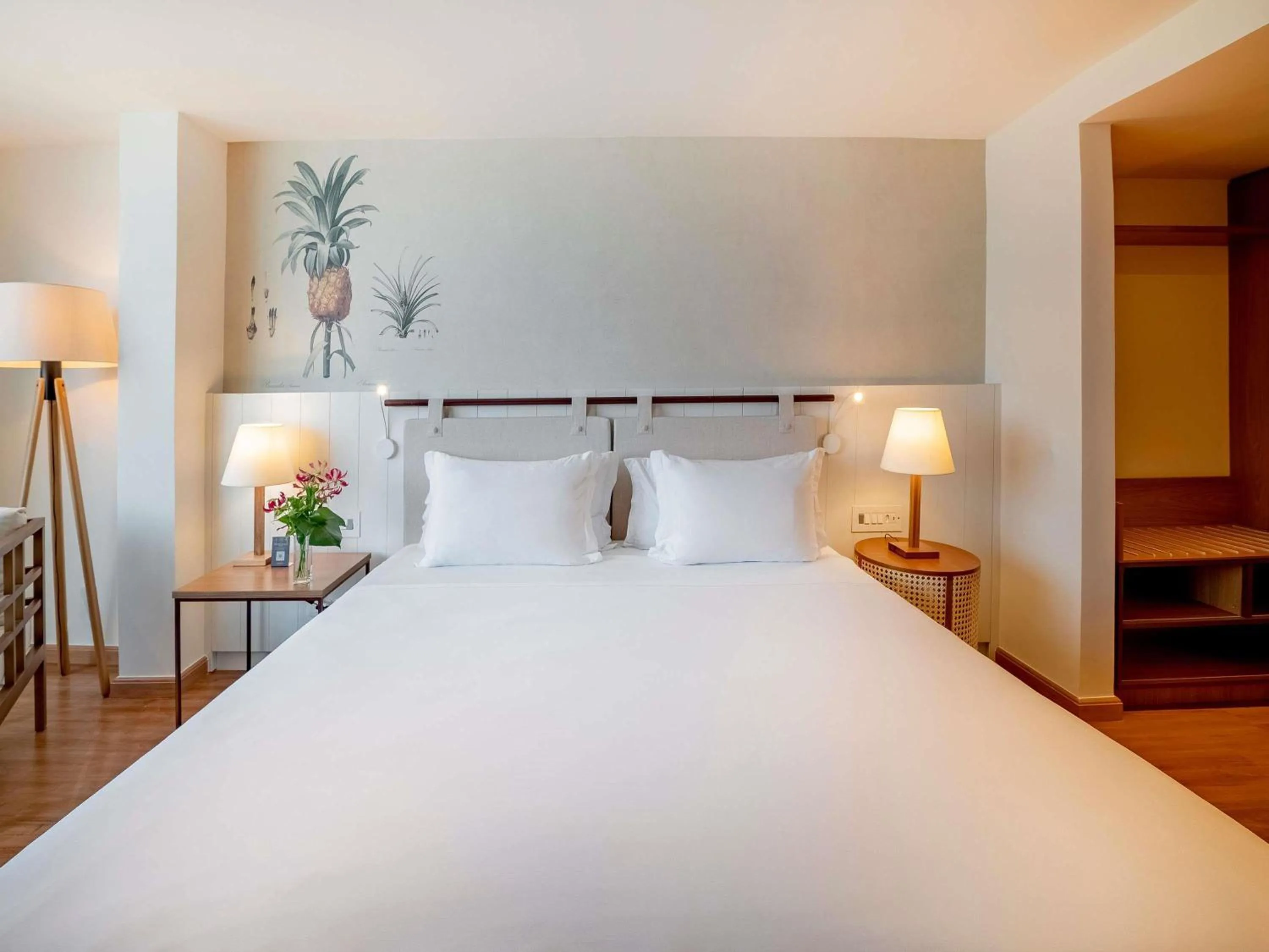 Bedroom, Bed in Grand Mercure Rio de Janeiro Copacabana