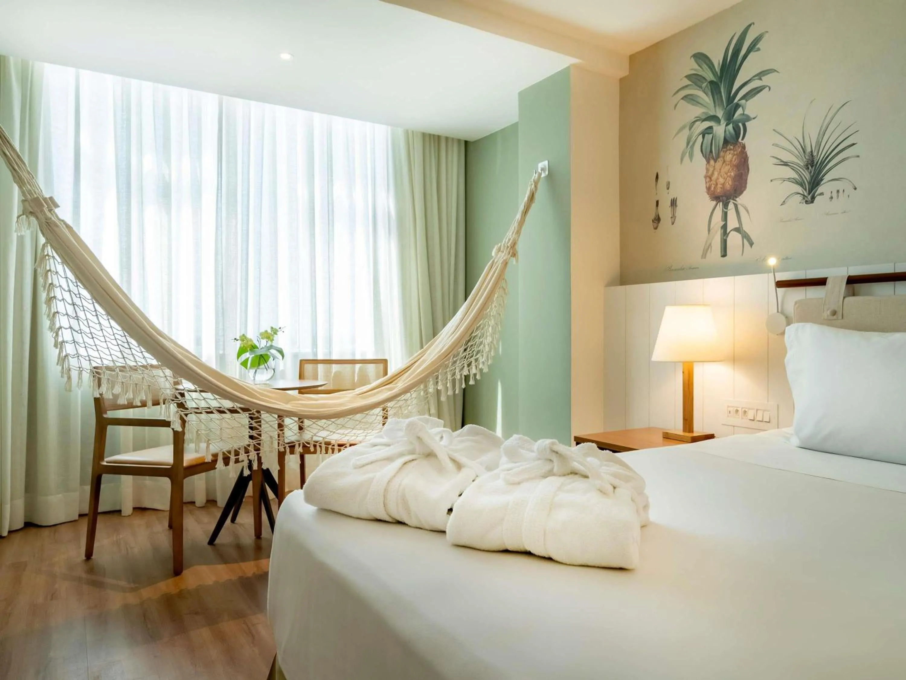 Bedroom, Bed in Grand Mercure Rio de Janeiro Copacabana