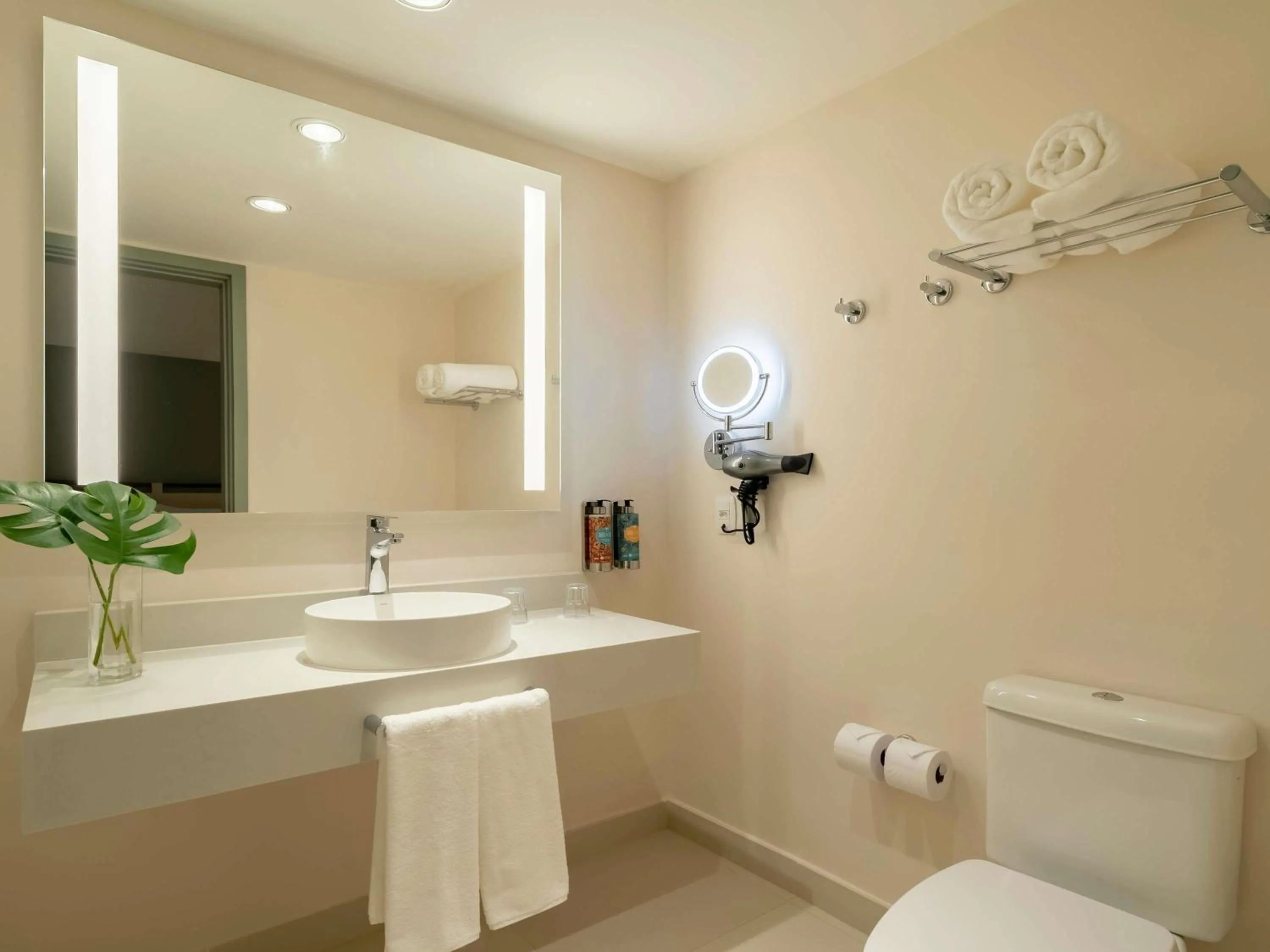 Bedroom in Grand Mercure Rio de Janeiro Copacabana