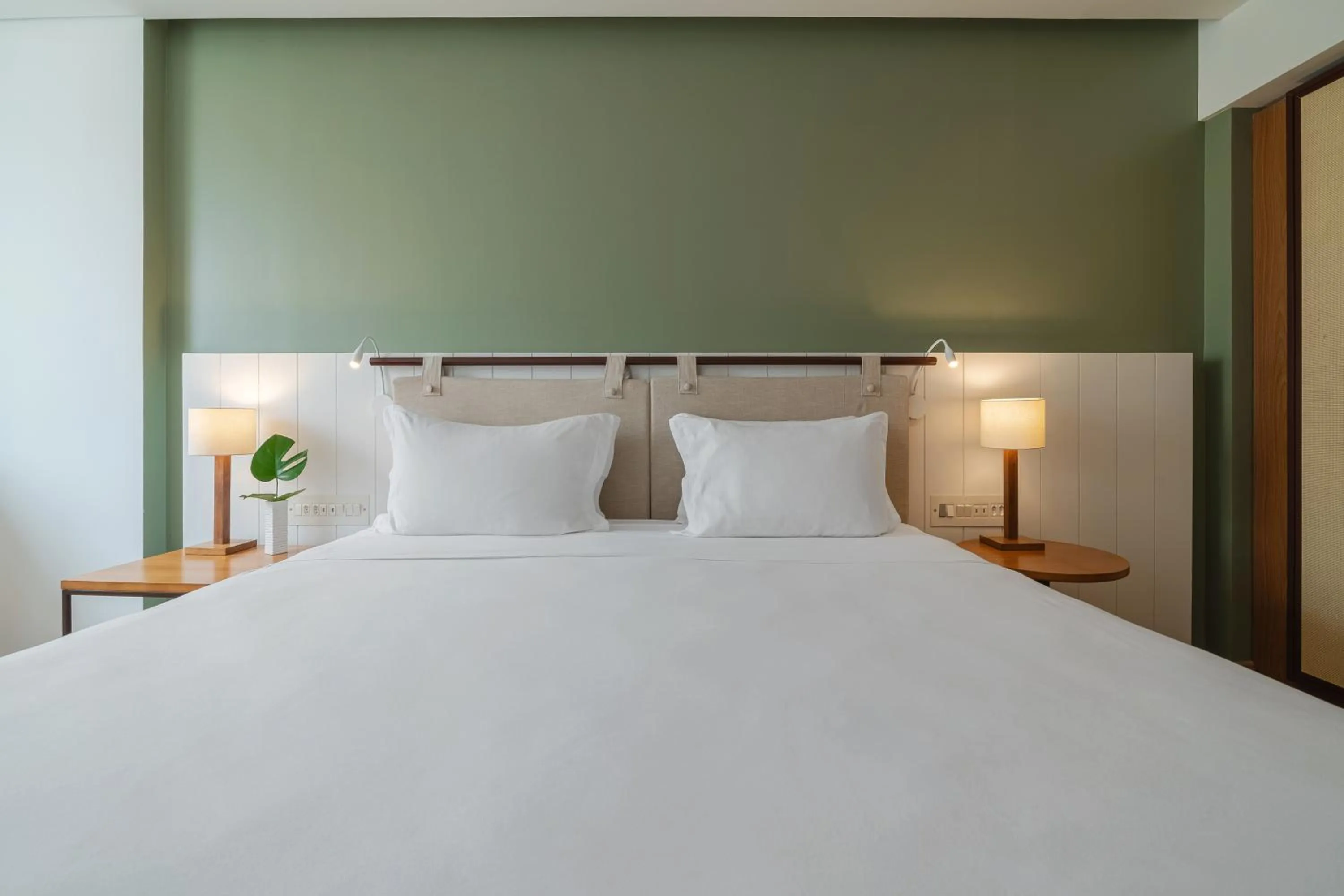 Bed in Grand Mercure Rio de Janeiro Copacabana