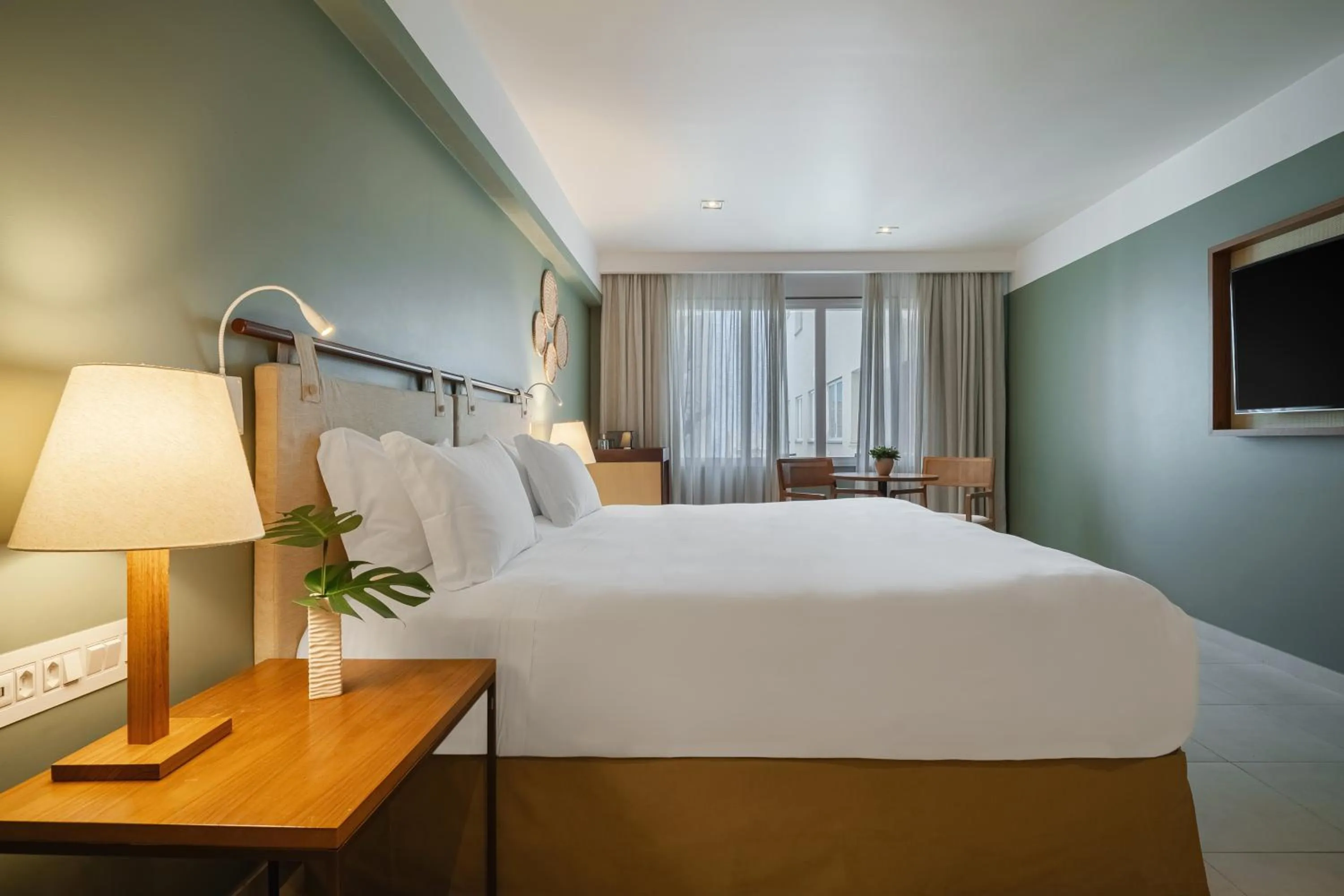 Bedroom, Bed in Grand Mercure Rio de Janeiro Copacabana