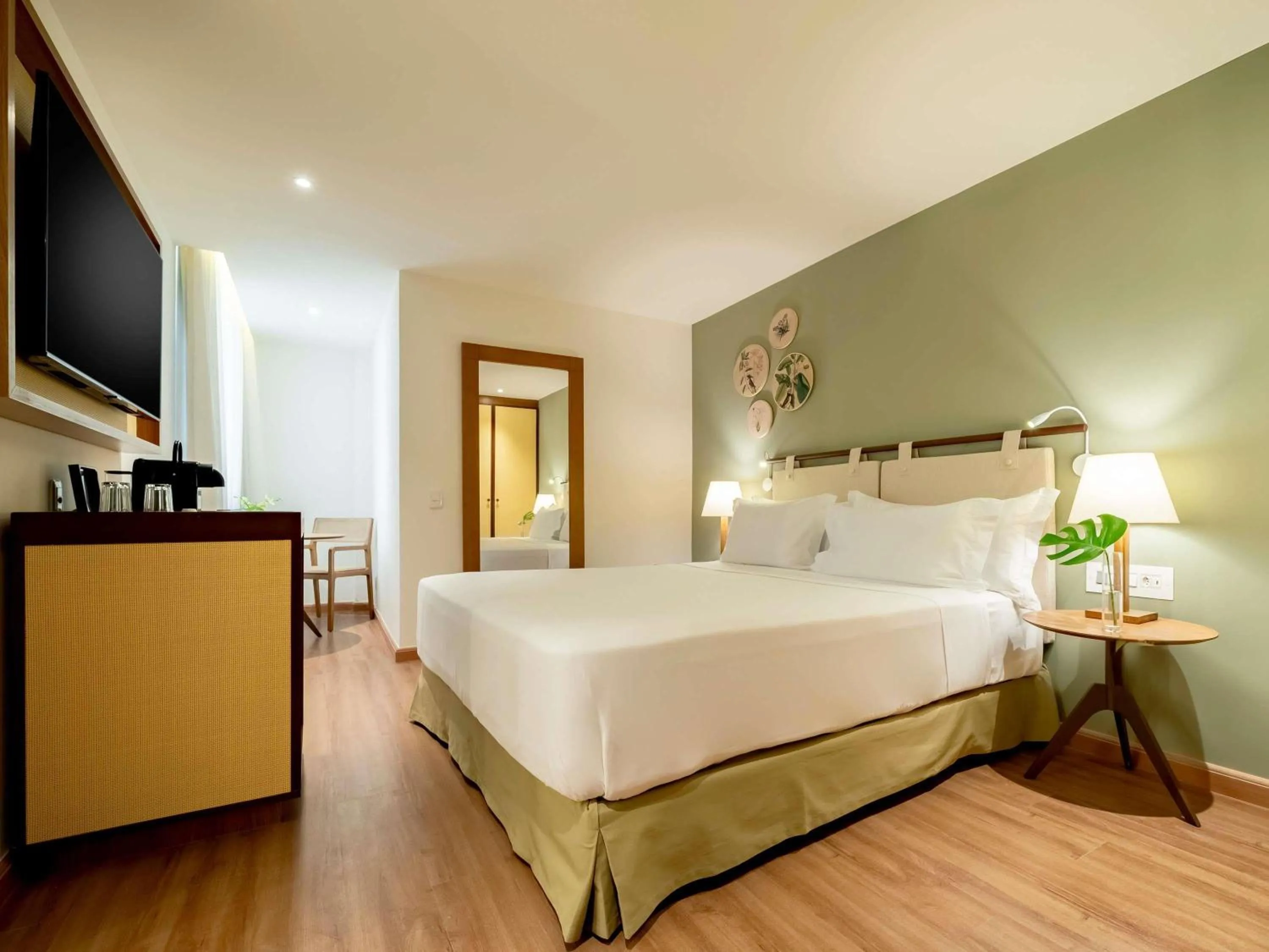 Bedroom, Bed in Grand Mercure Rio de Janeiro Copacabana