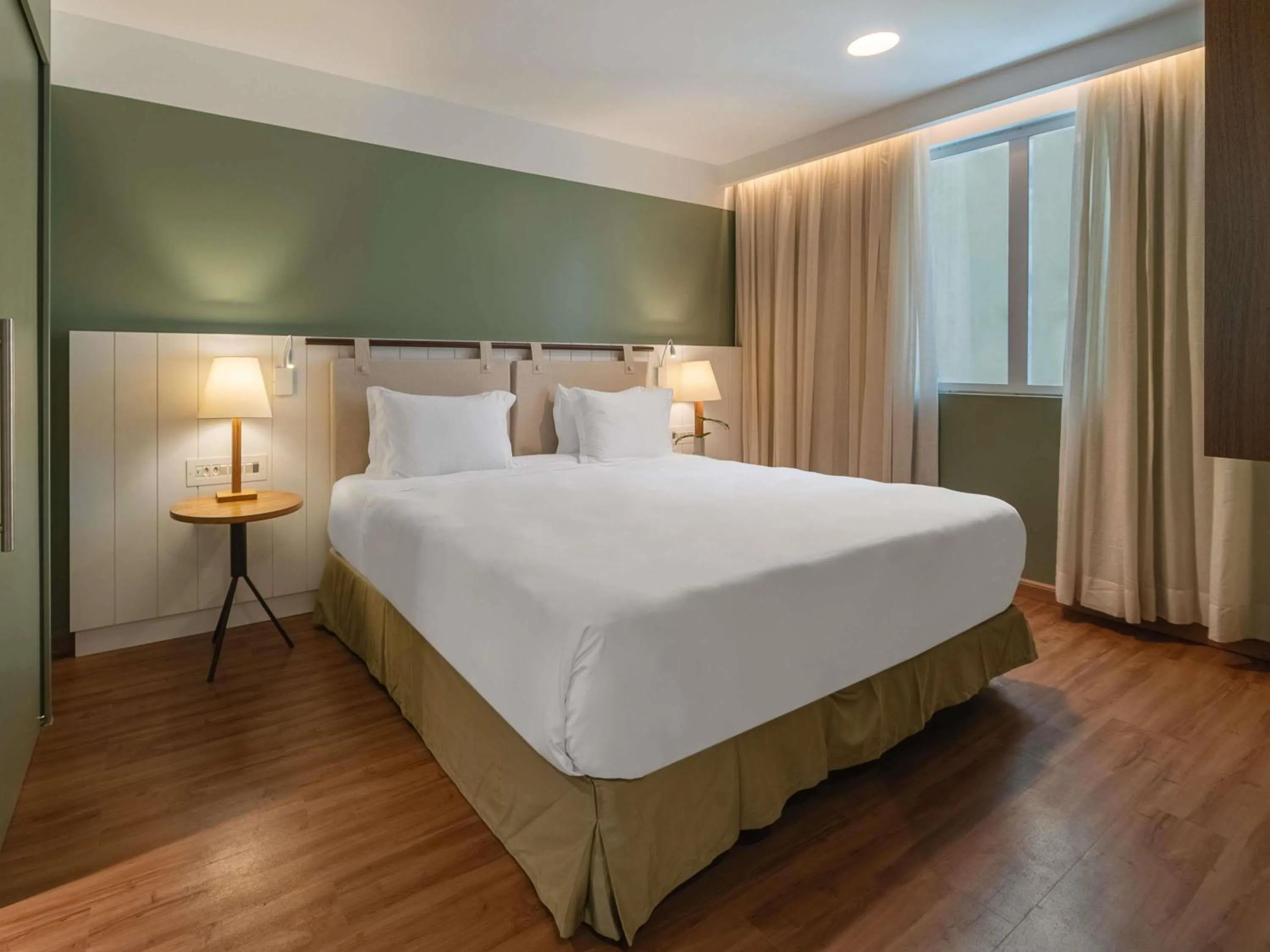 Bedroom, Bed in Grand Mercure Rio de Janeiro Copacabana