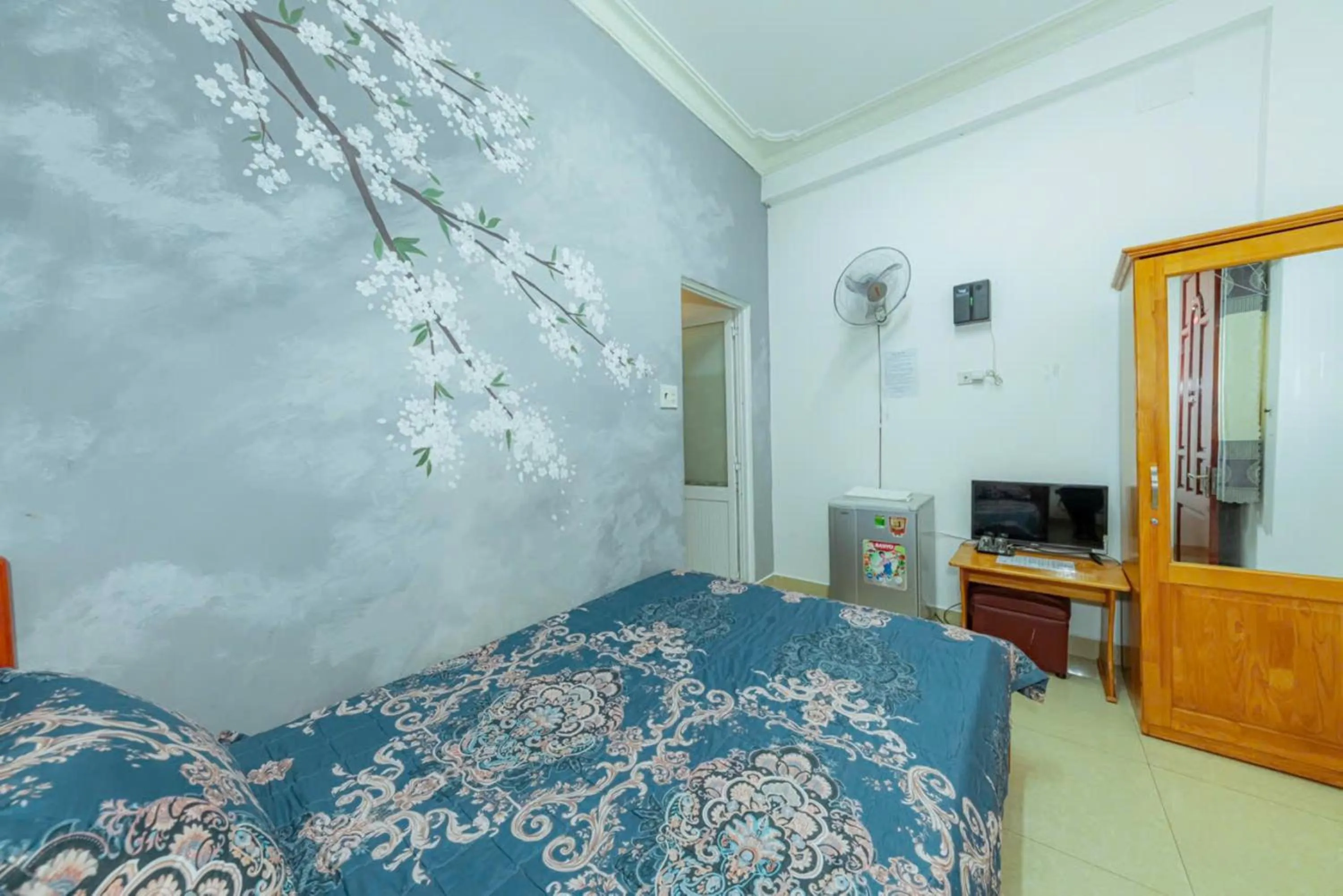 Bedroom, Bed in Reverie Hotel