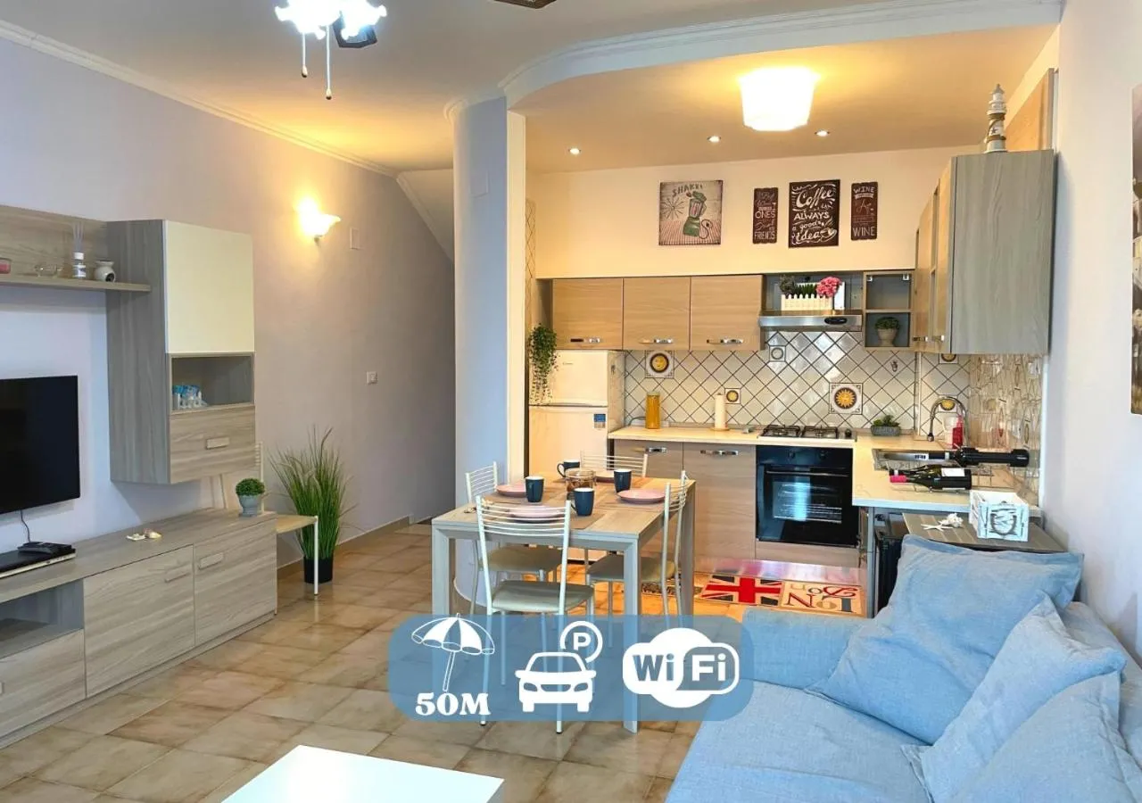 Living room in HoliHome_Mediterraneo - Splendido, 50m dal mare