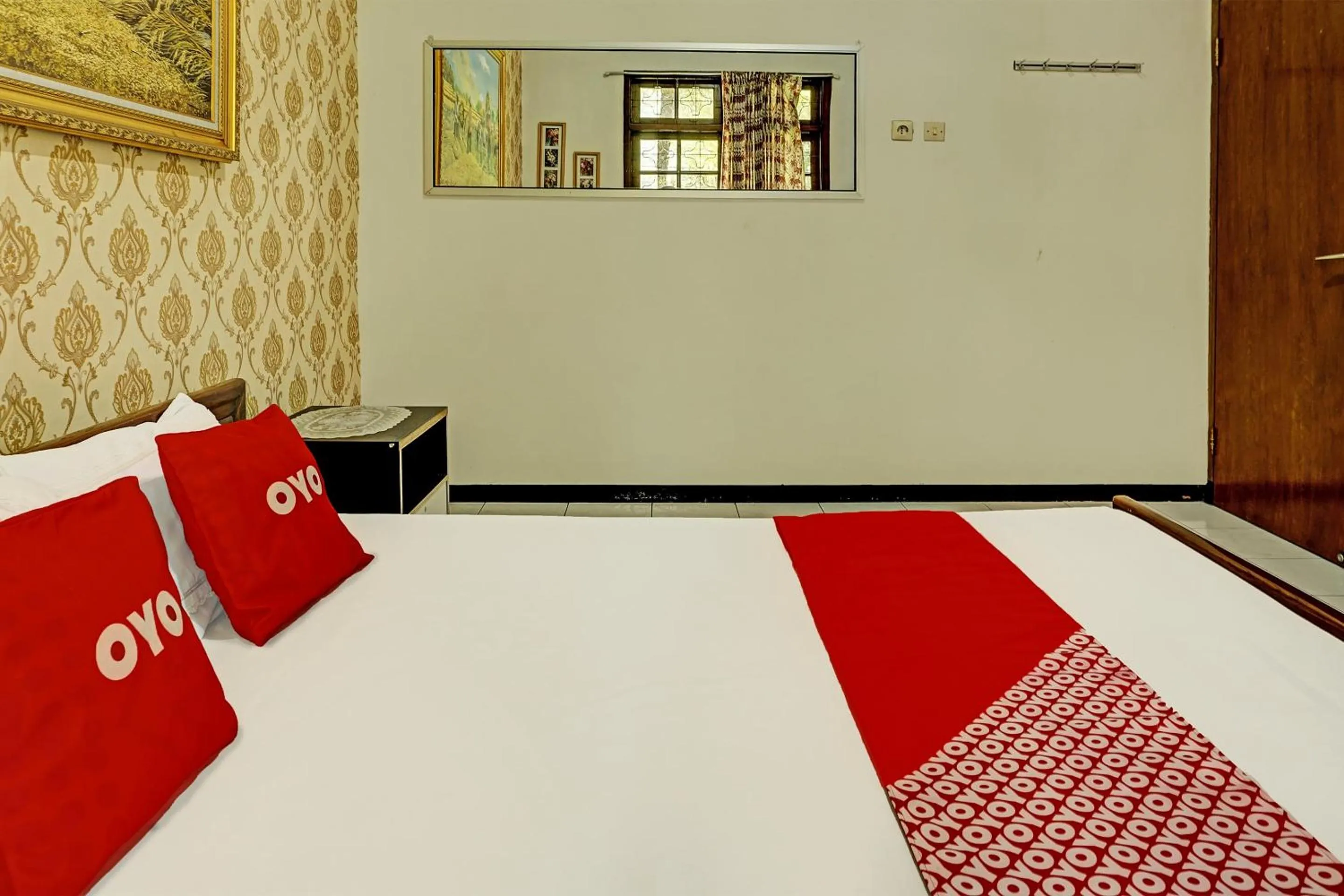 Bedroom, Bed in OYO Life 92376 Agape Villa