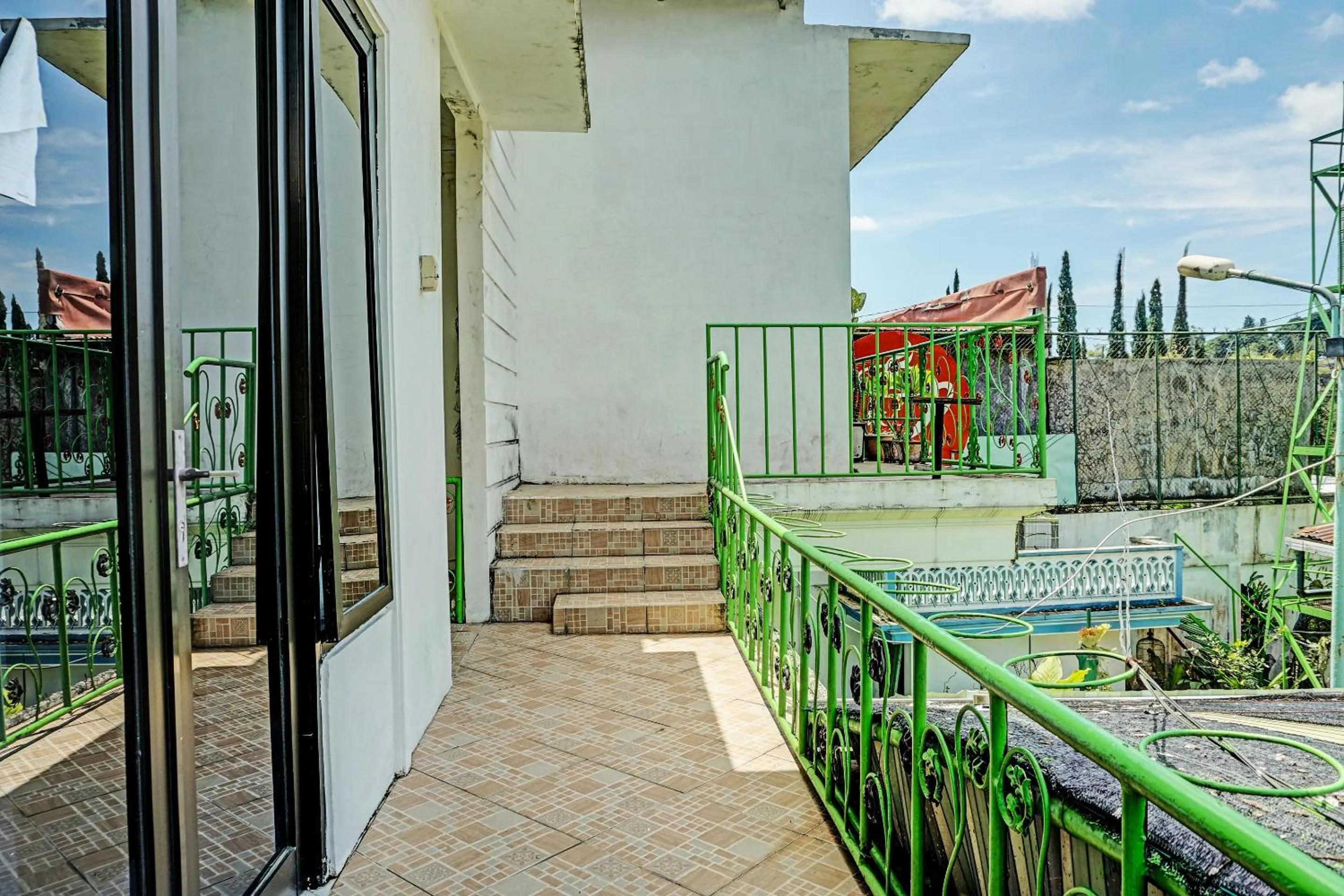 Lobby or reception in OYO Life 92376 Agape Villa