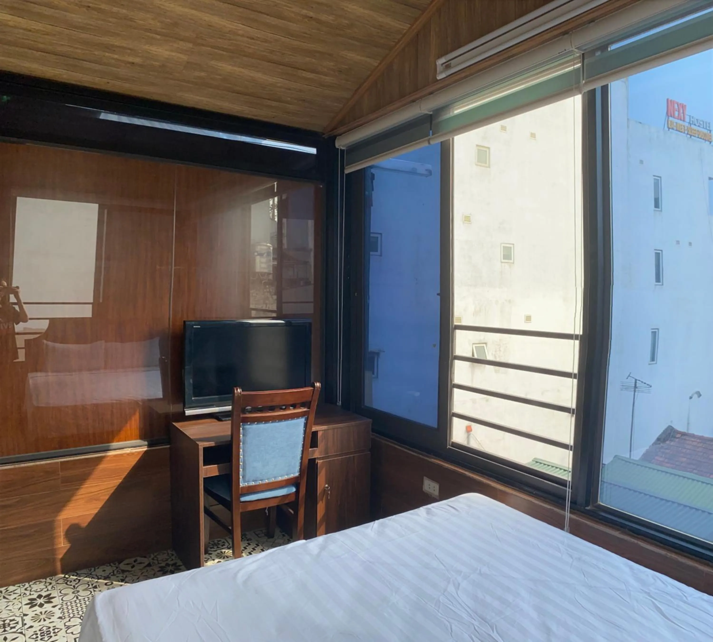 hair dresser, Bed in Hanoi Hidden Guest House