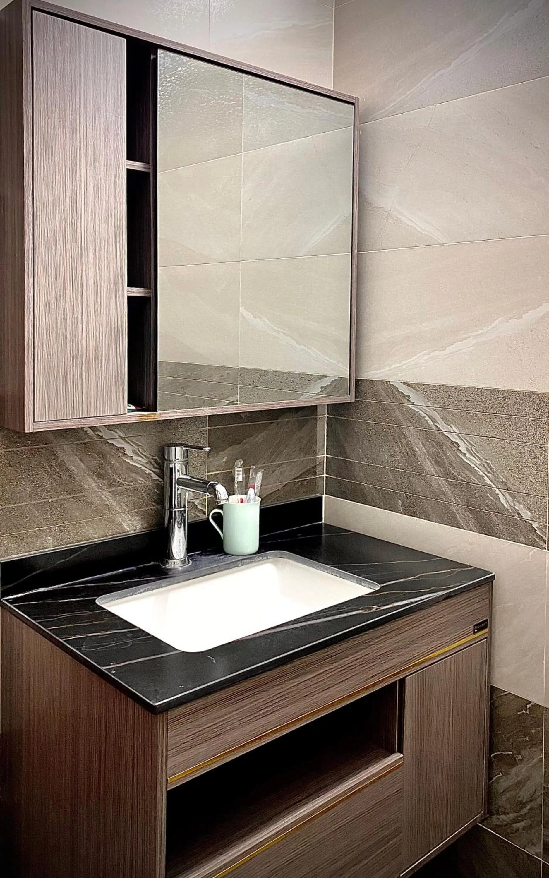 Shower in Hanoi Hidden Guest House