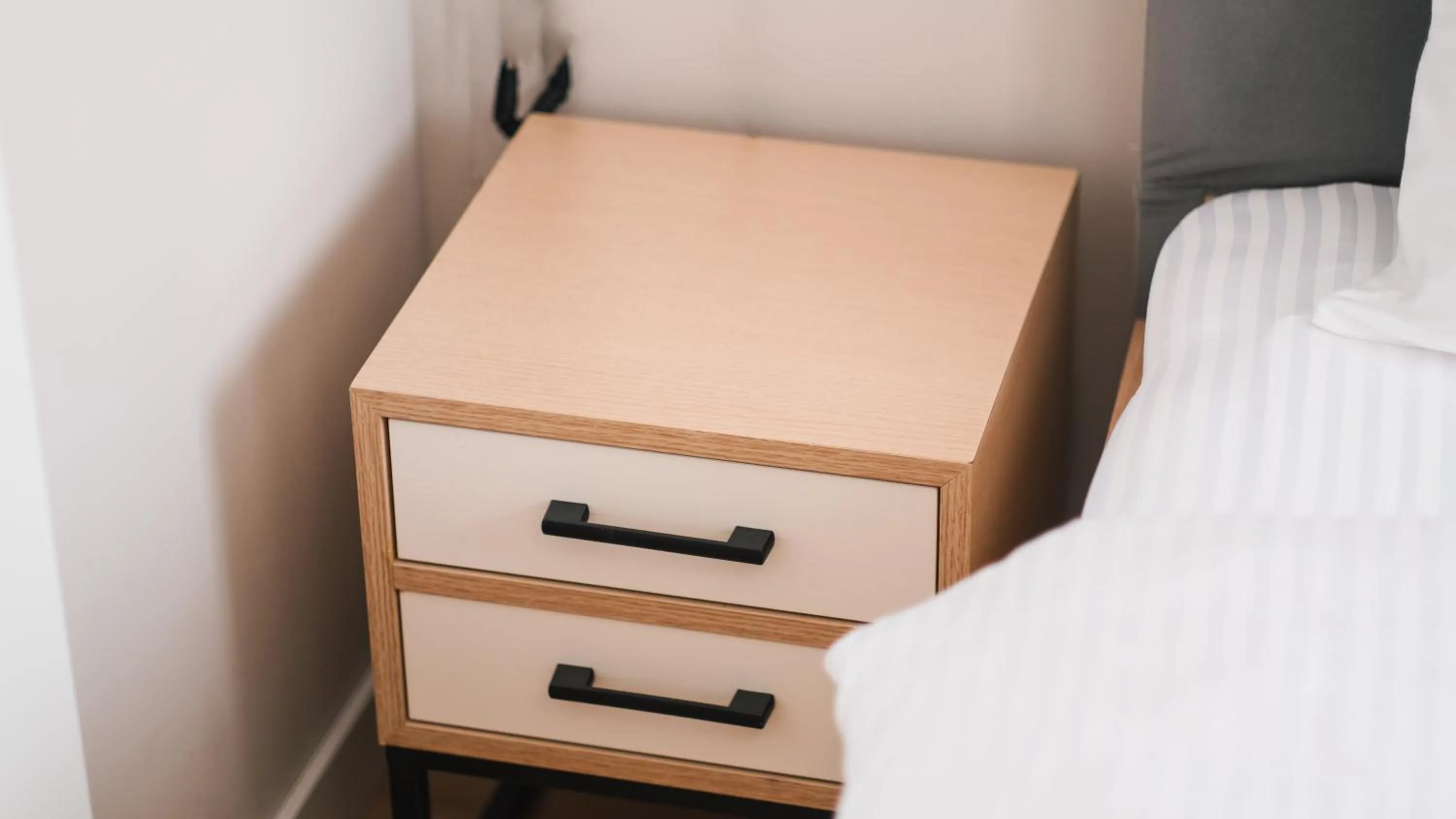 hair dresser, Bed in MOF Comfort Edirne