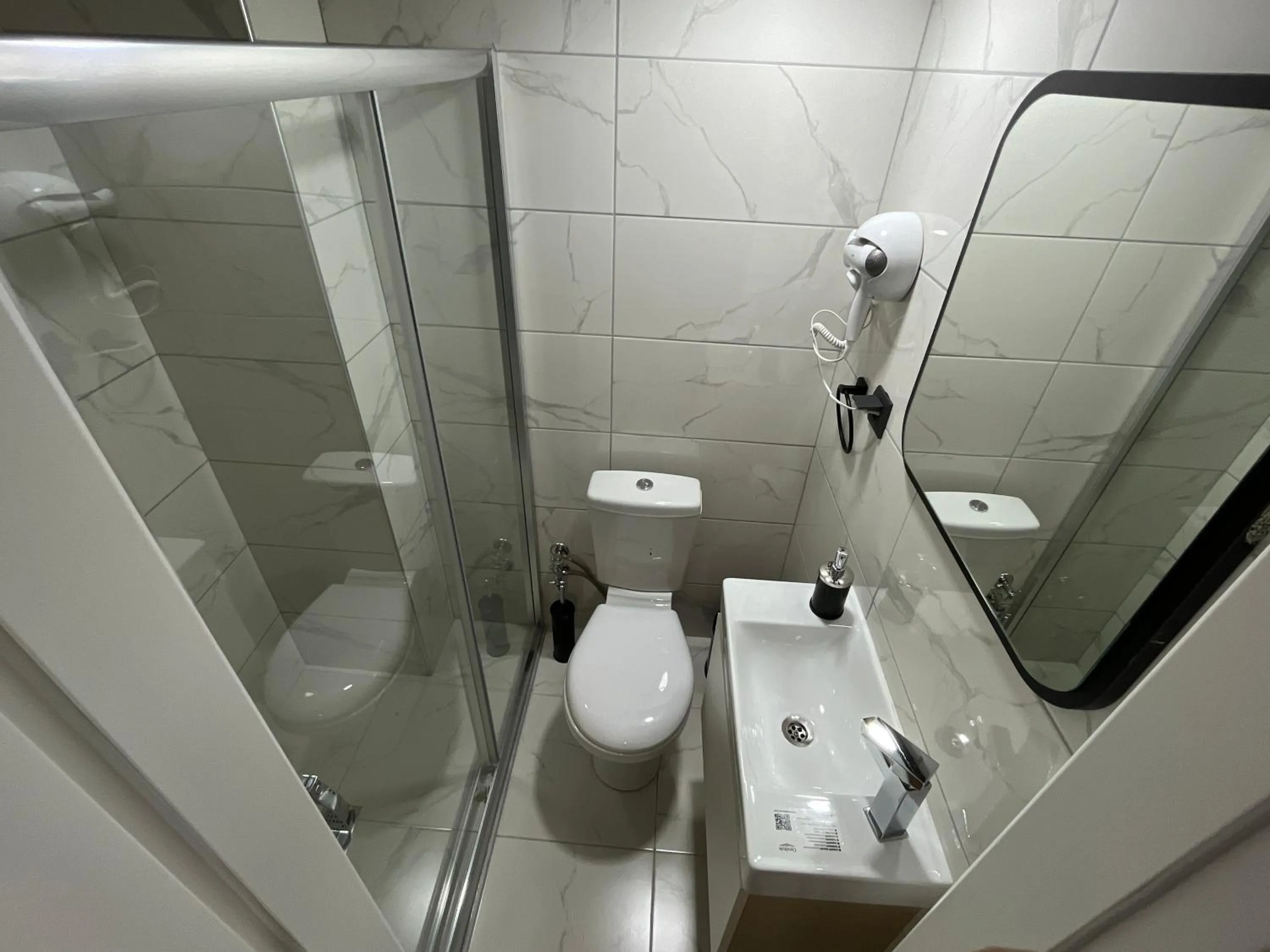 Shower in MOF Comfort Edirne