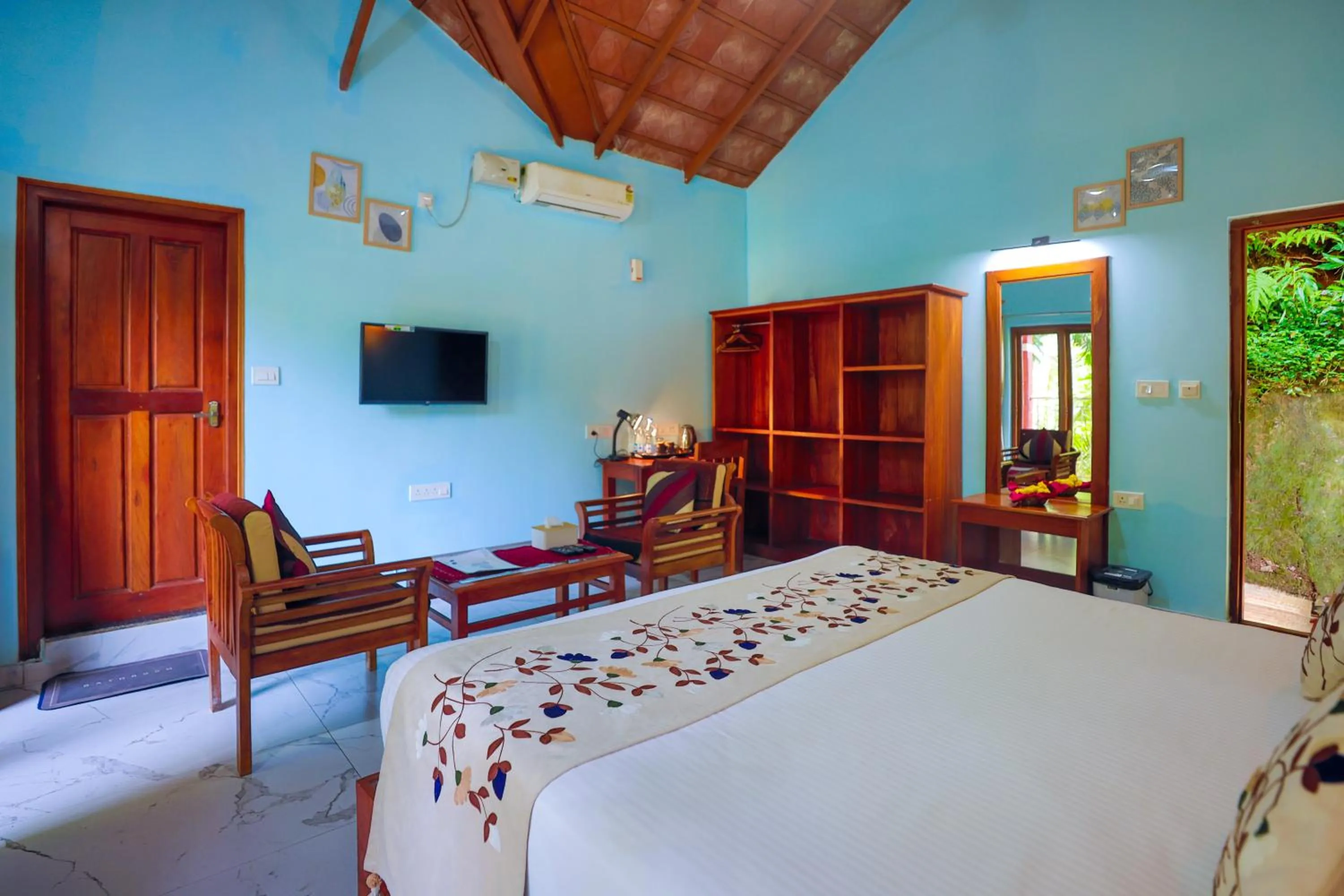 Bed in Hill Crest Resort - Coorg