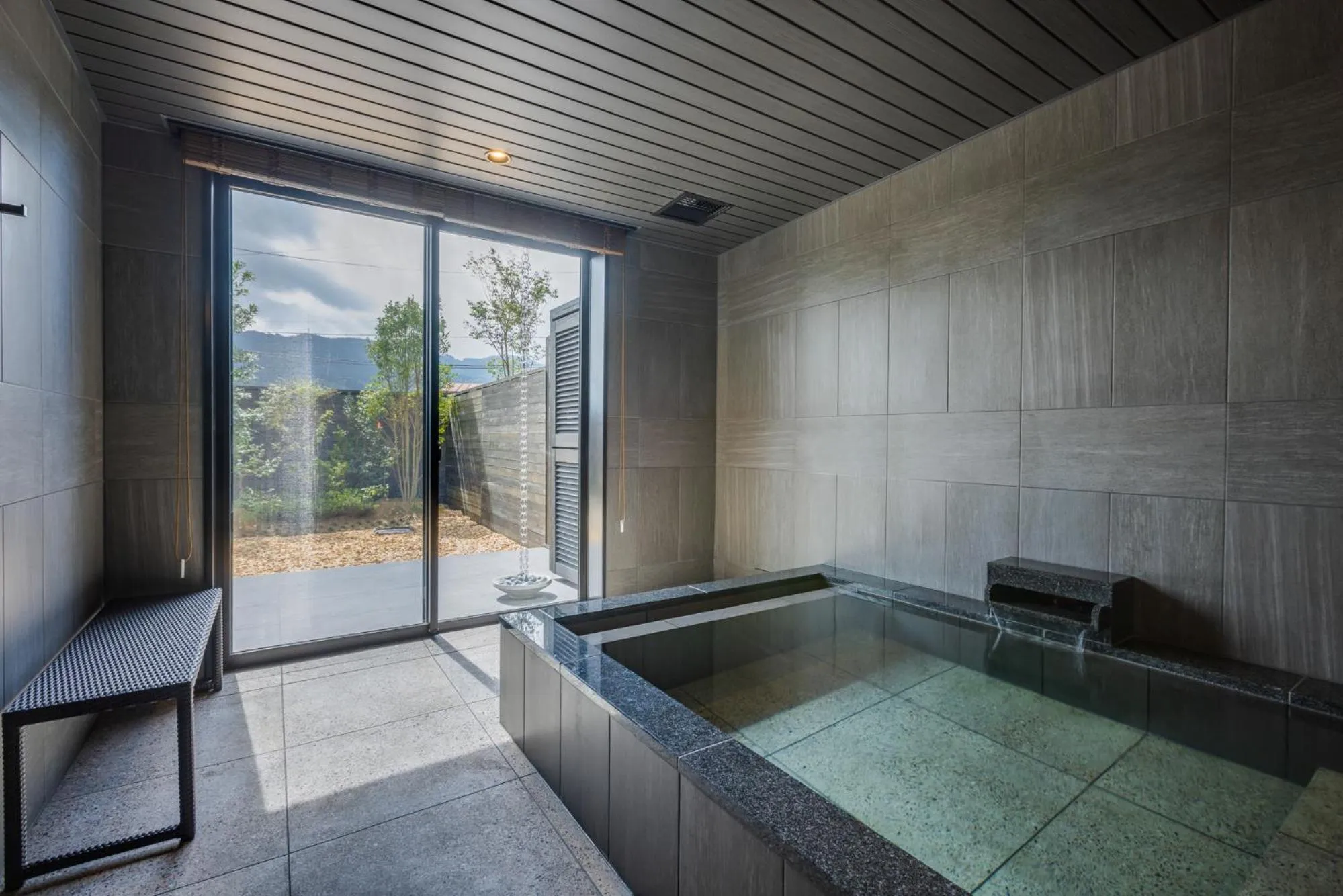 Hot Spring Bath in UreshinoOnsen URESHINO YADOYA