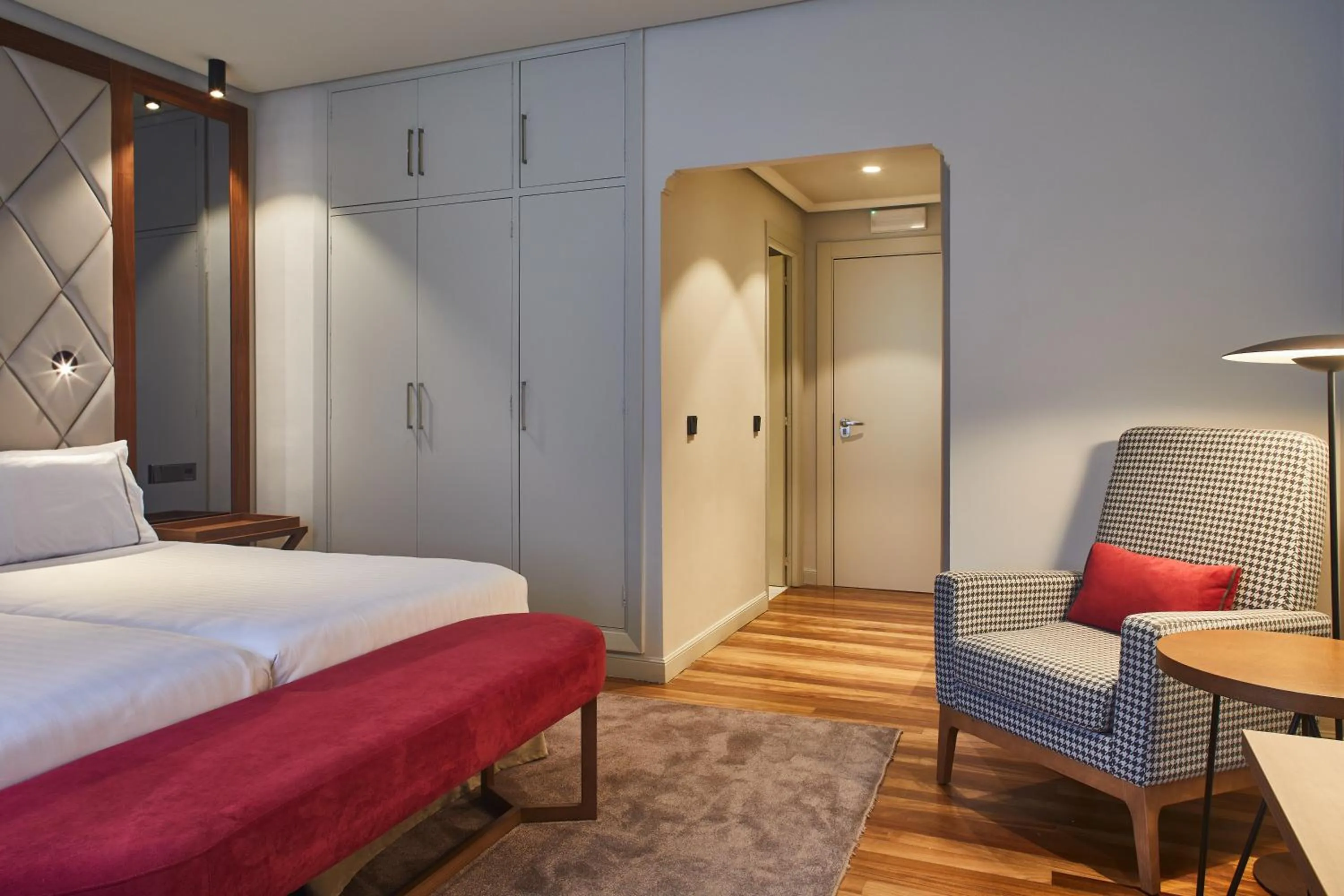 Photo of the whole room, Bed in Hotel Silken Palacio Uribarren