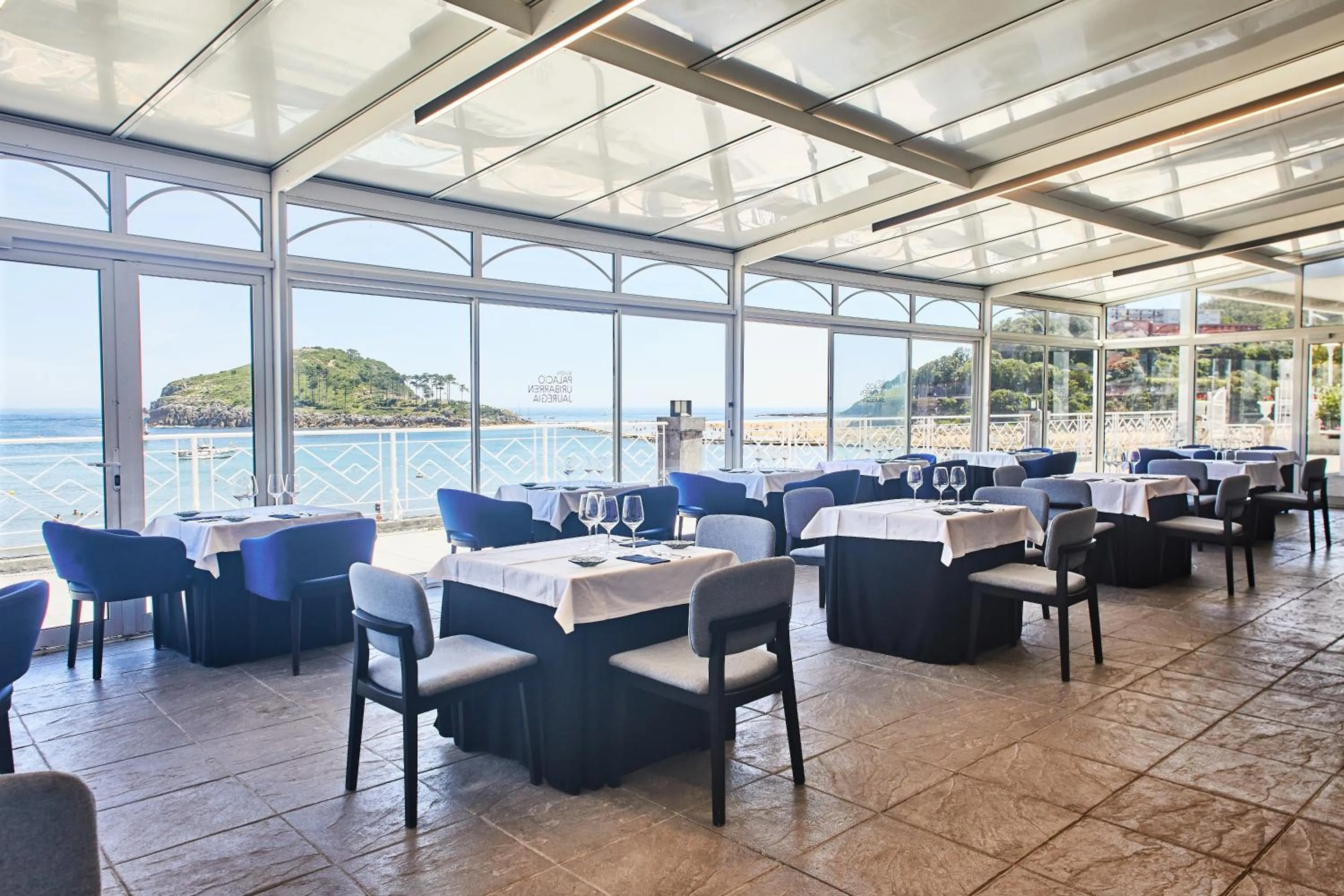 Restaurant/places to eat in Hotel Silken Palacio Uribarren