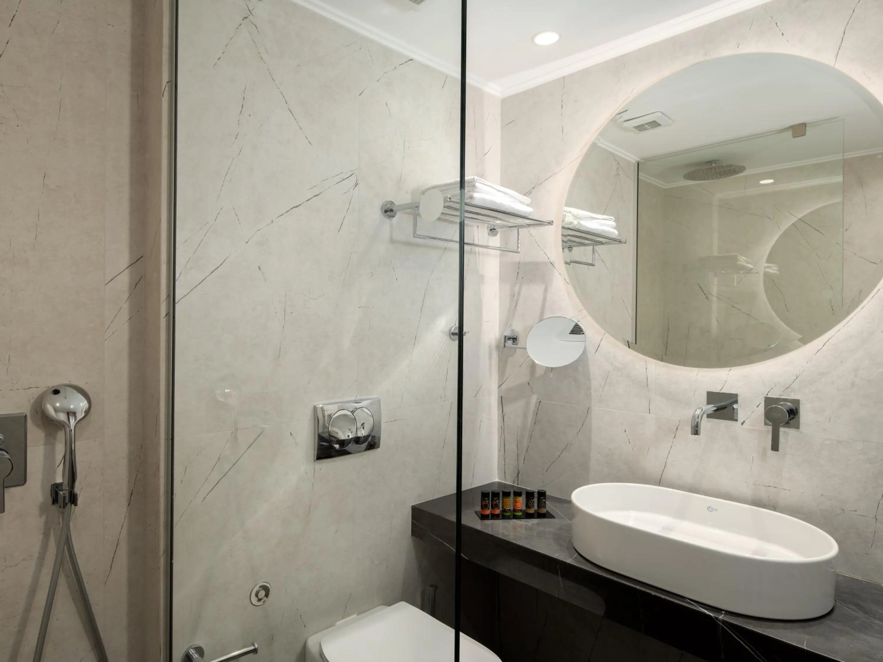 Bathroom in Theartemis Palace