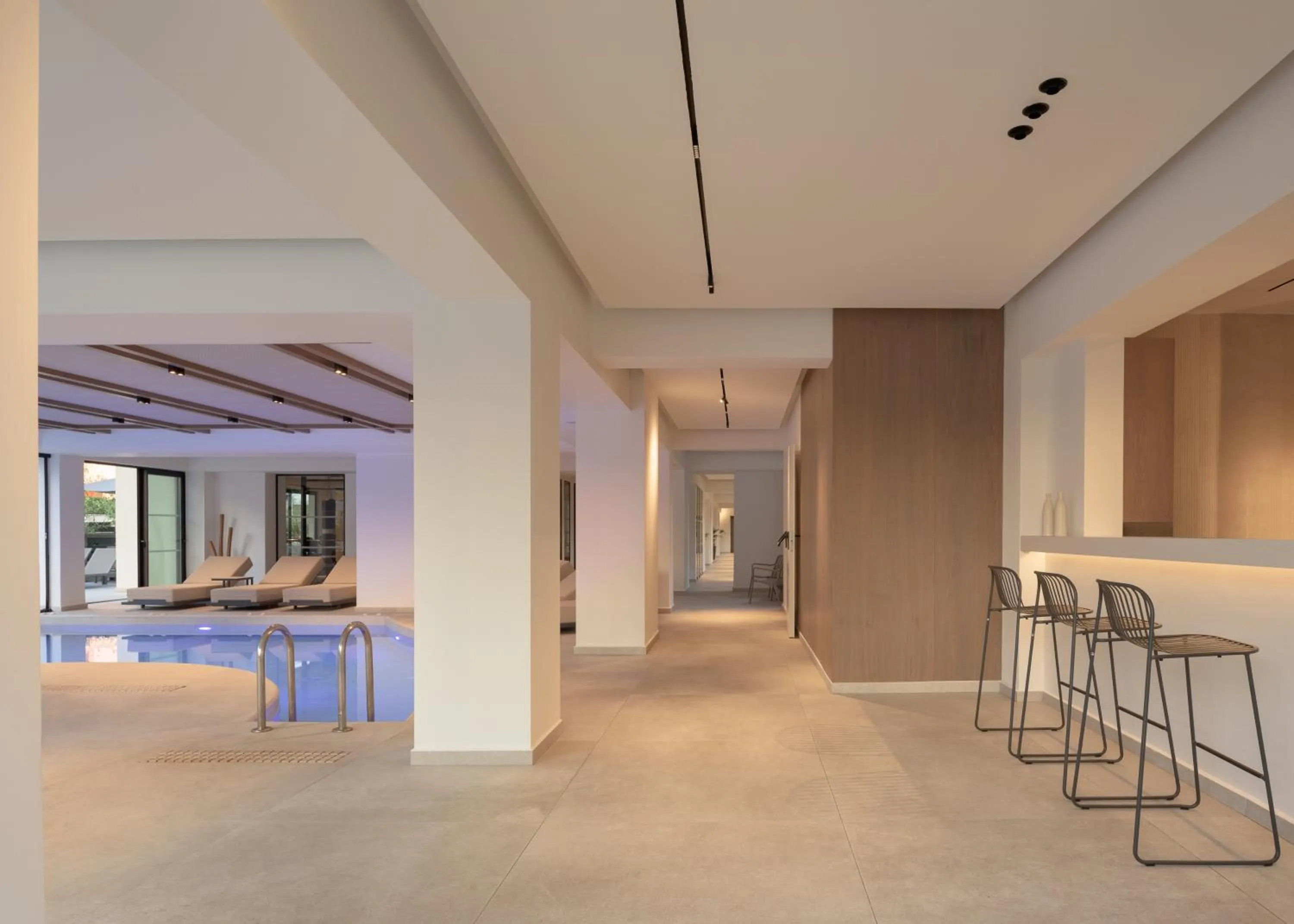 Swimming pool in Theartemis Palace