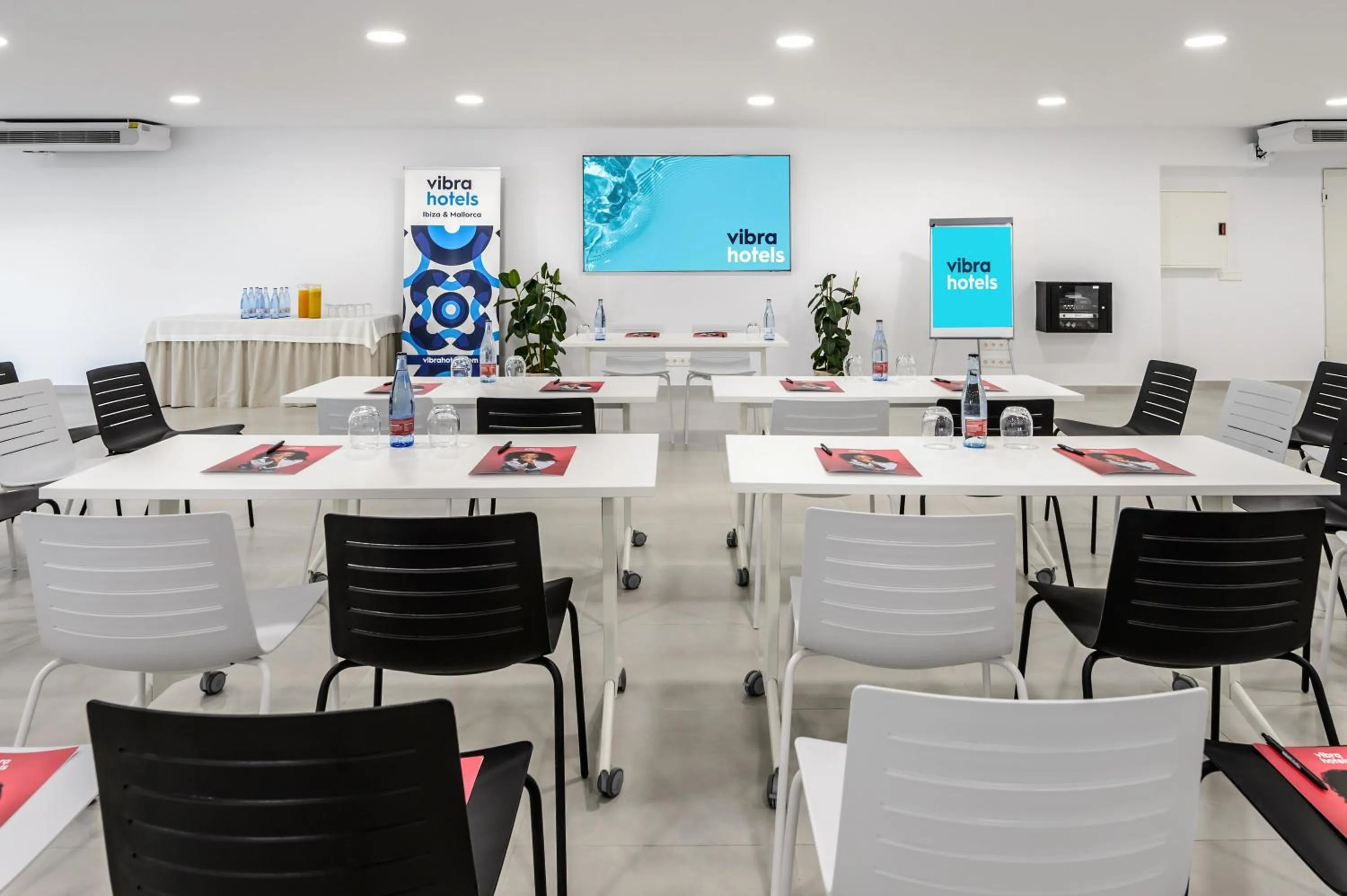Meeting/conference room in Hotel Vibra Algarb