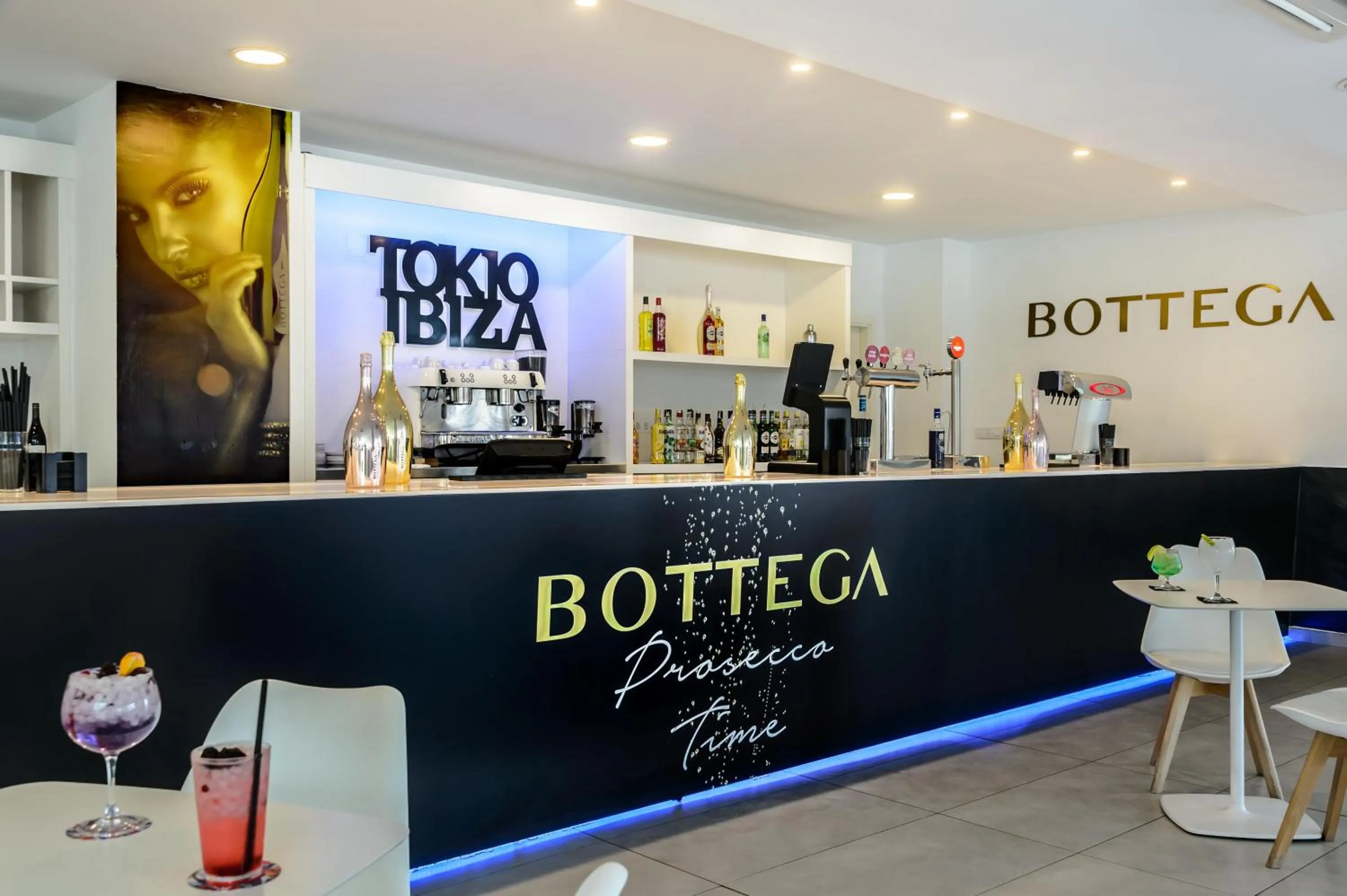 Lounge or bar in Hotel Vibra Algarb