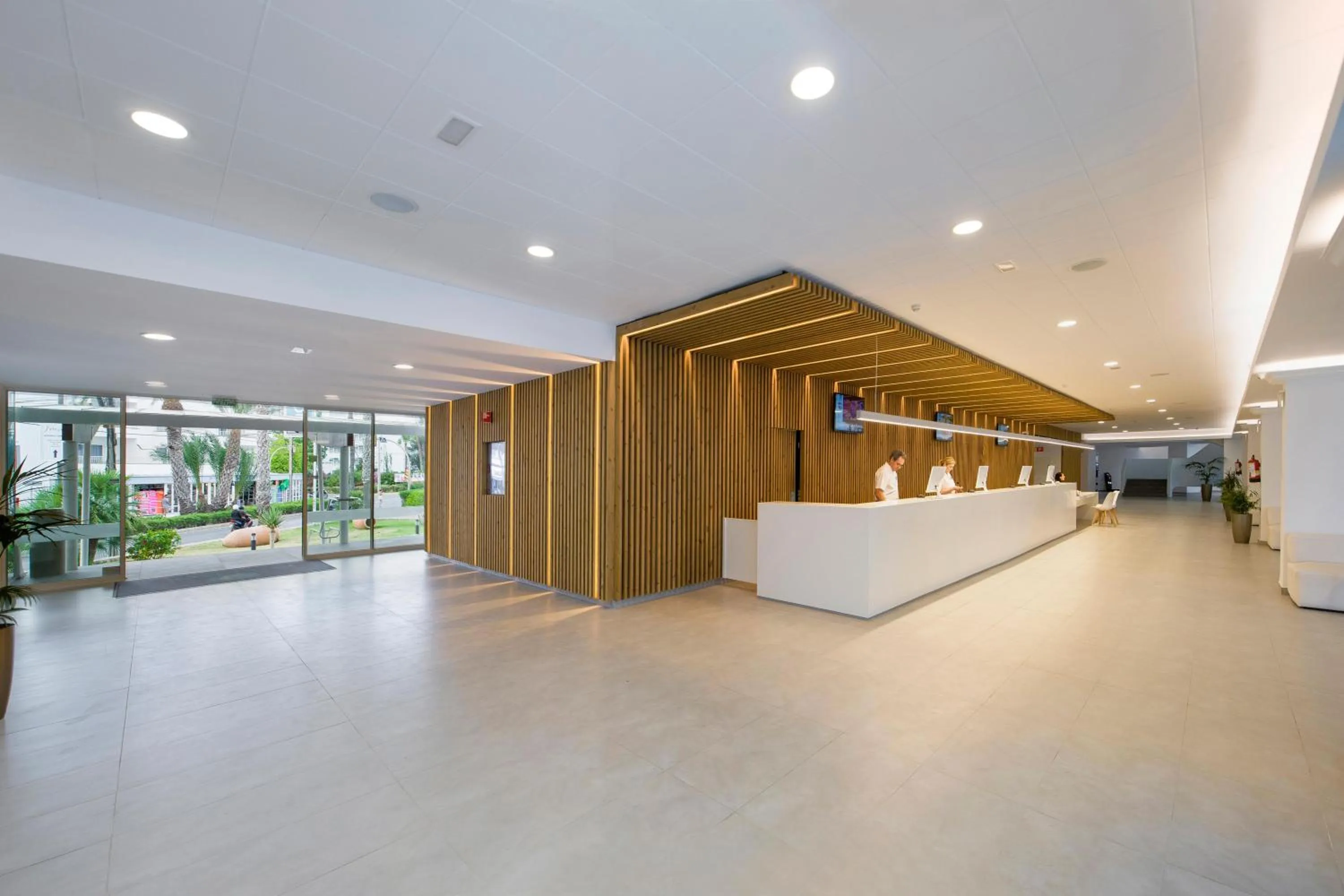 Lobby or reception in Hotel Vibra Algarb