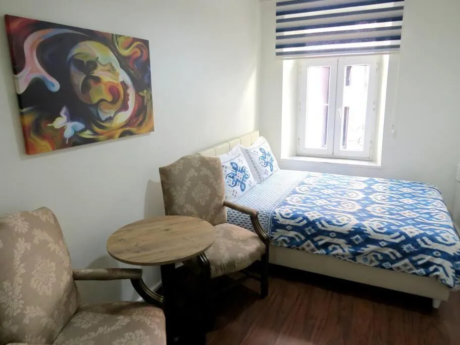 Seating area, Bed in Istanberry - Royal Apartments