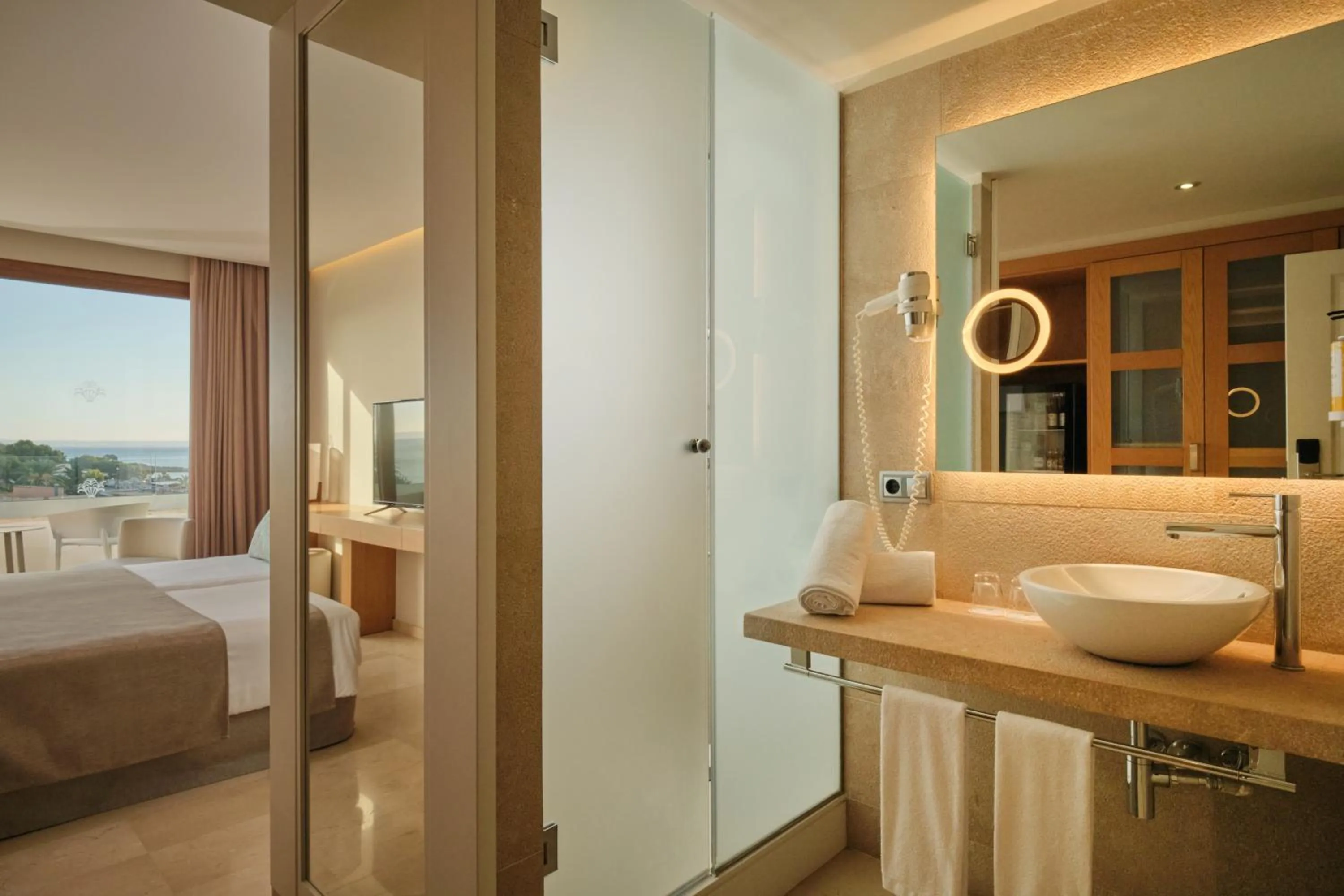 Sea view, Bed in Hotel Son Caliu Spa Oasis