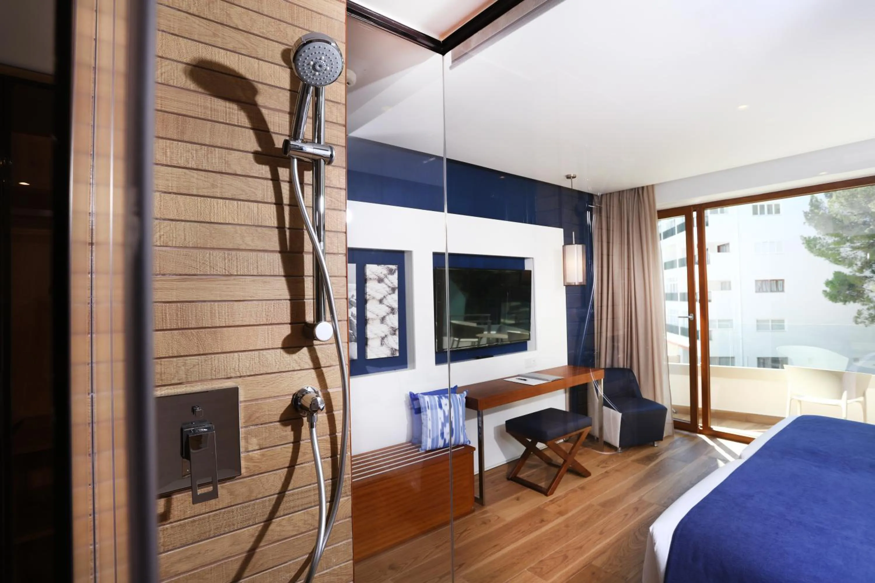 Bedroom, Bed in Hotel Son Caliu Spa Oasis