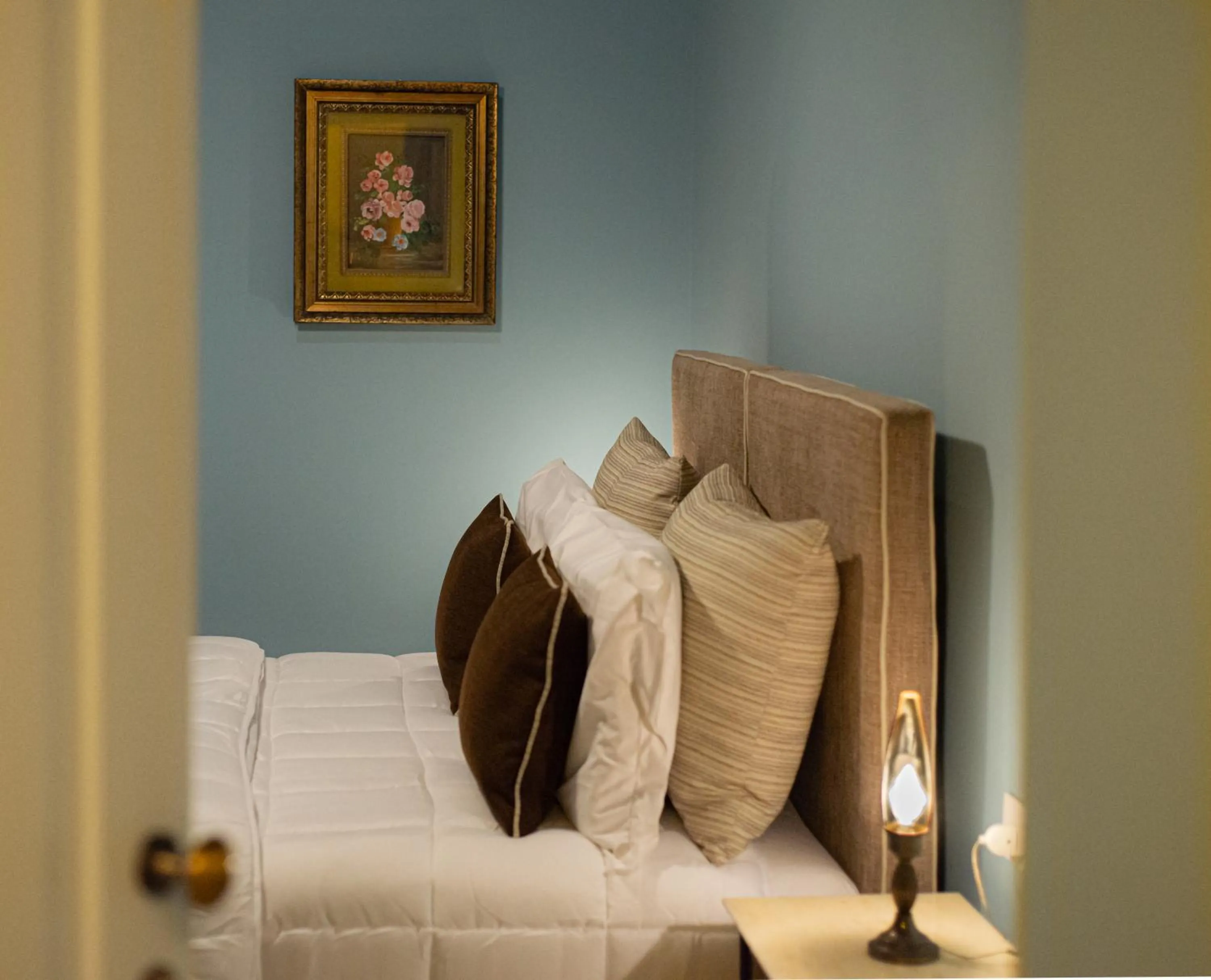 Bed in MONART HOSPITALITY Capodimonte