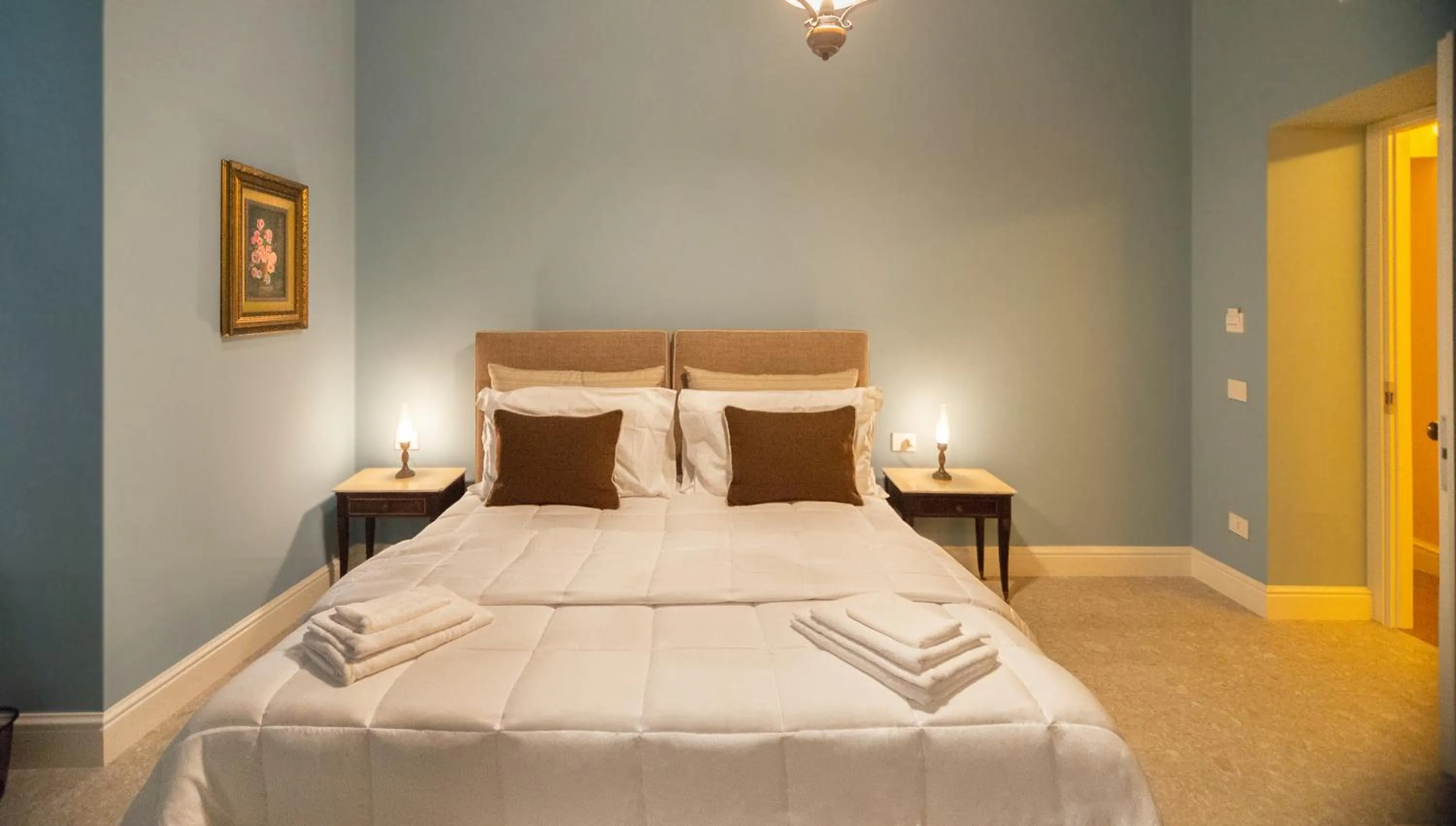 Bed in MONART HOSPITALITY Capodimonte