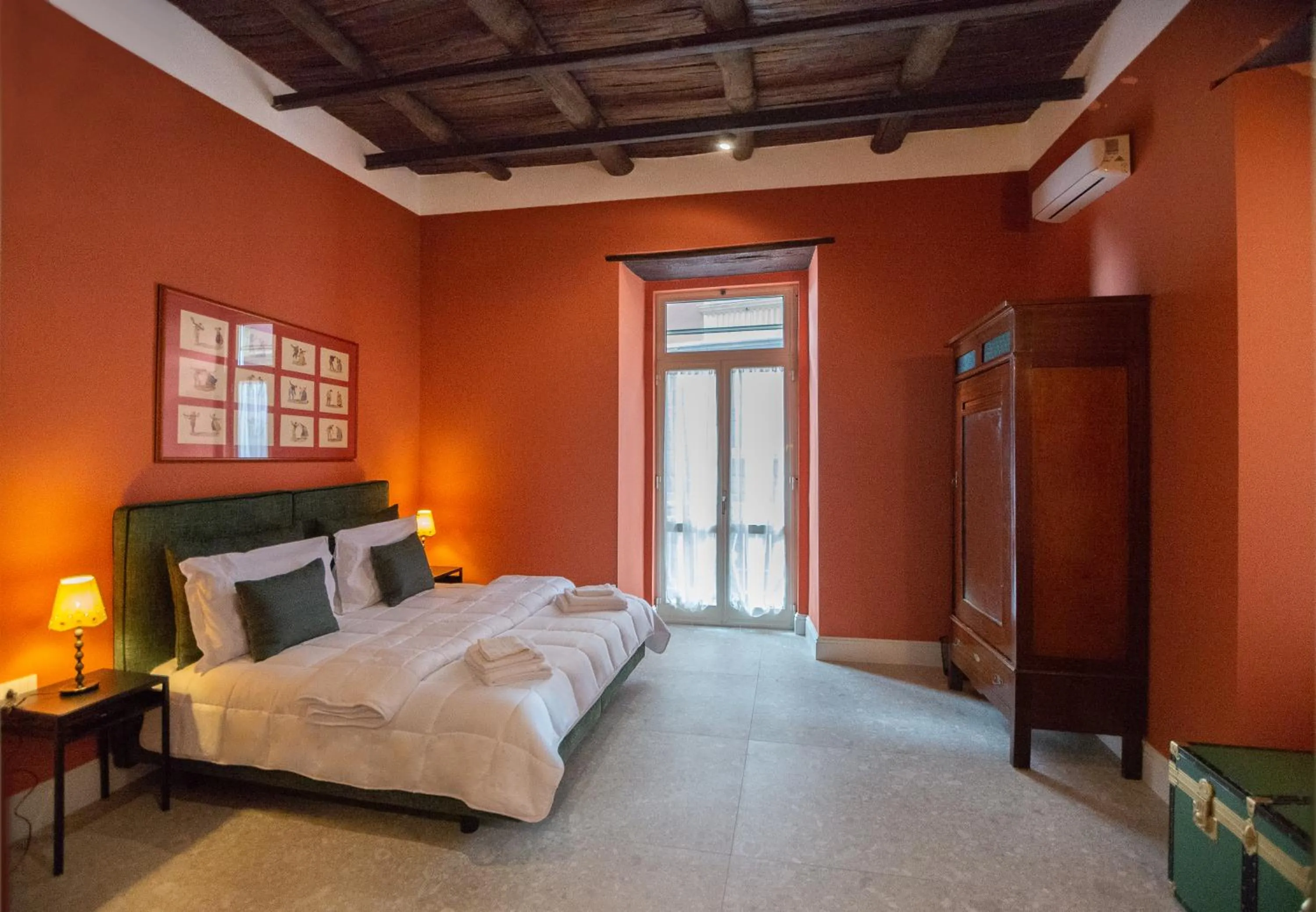 Bed in MONART HOSPITALITY Capodimonte