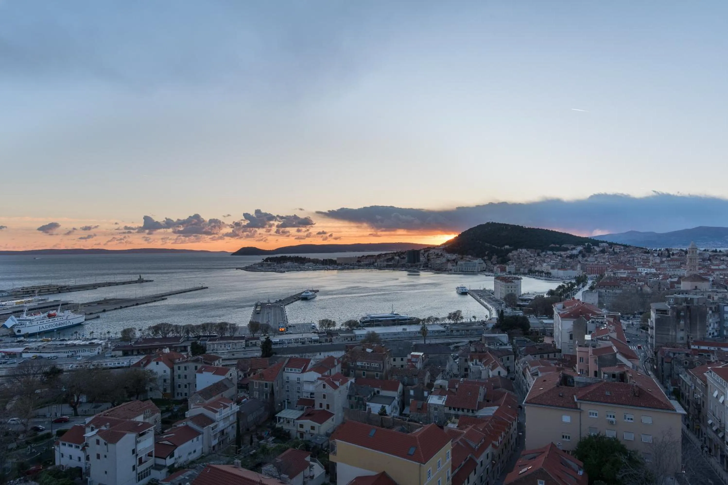 Natural landscape in Seascape Luxury Rooms