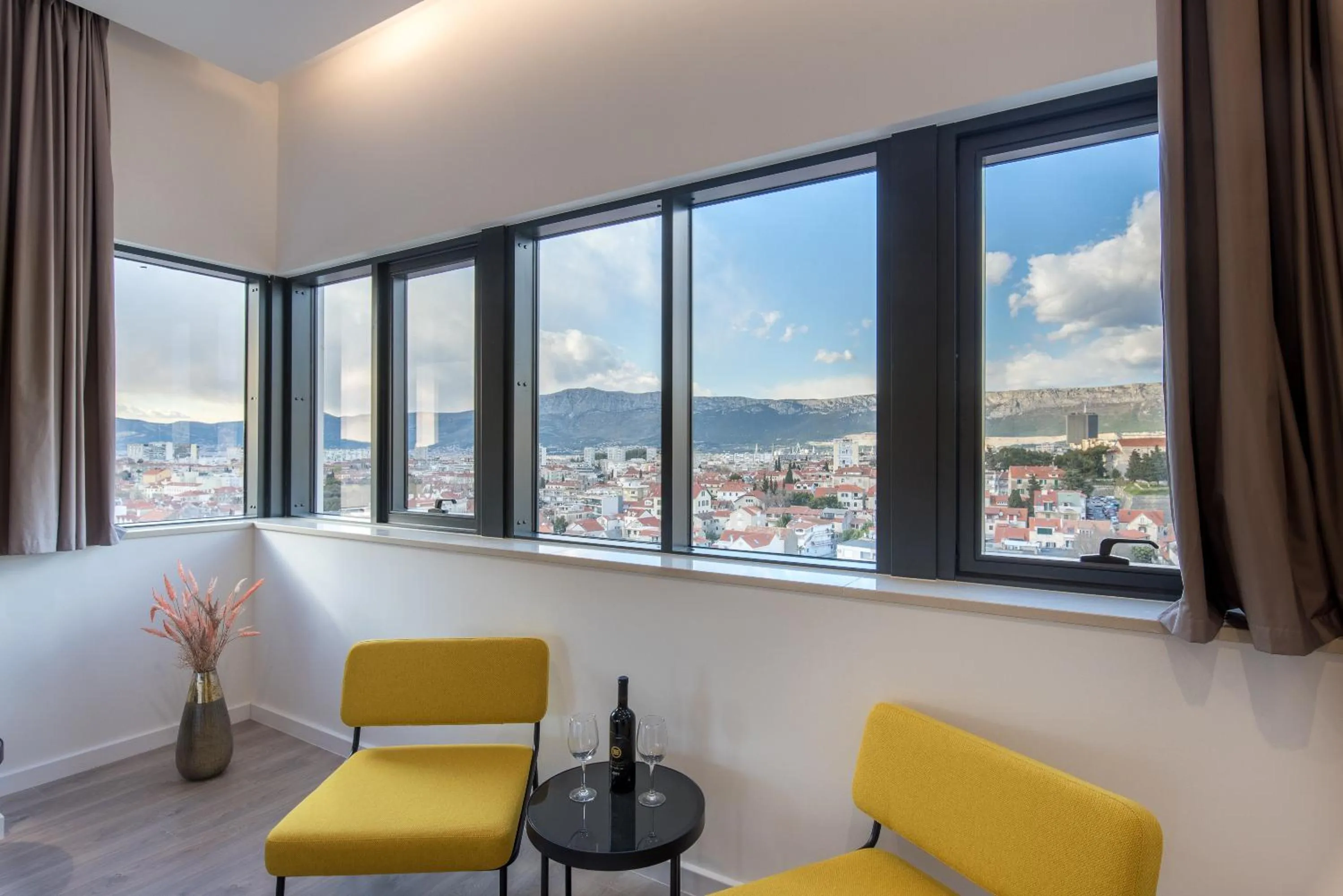 City view in Seascape Luxury Rooms