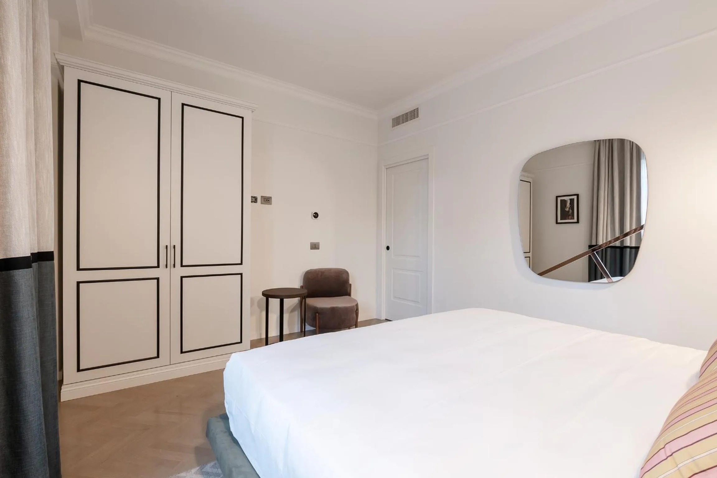 Bedroom, Bed in Be Mate Colosseo