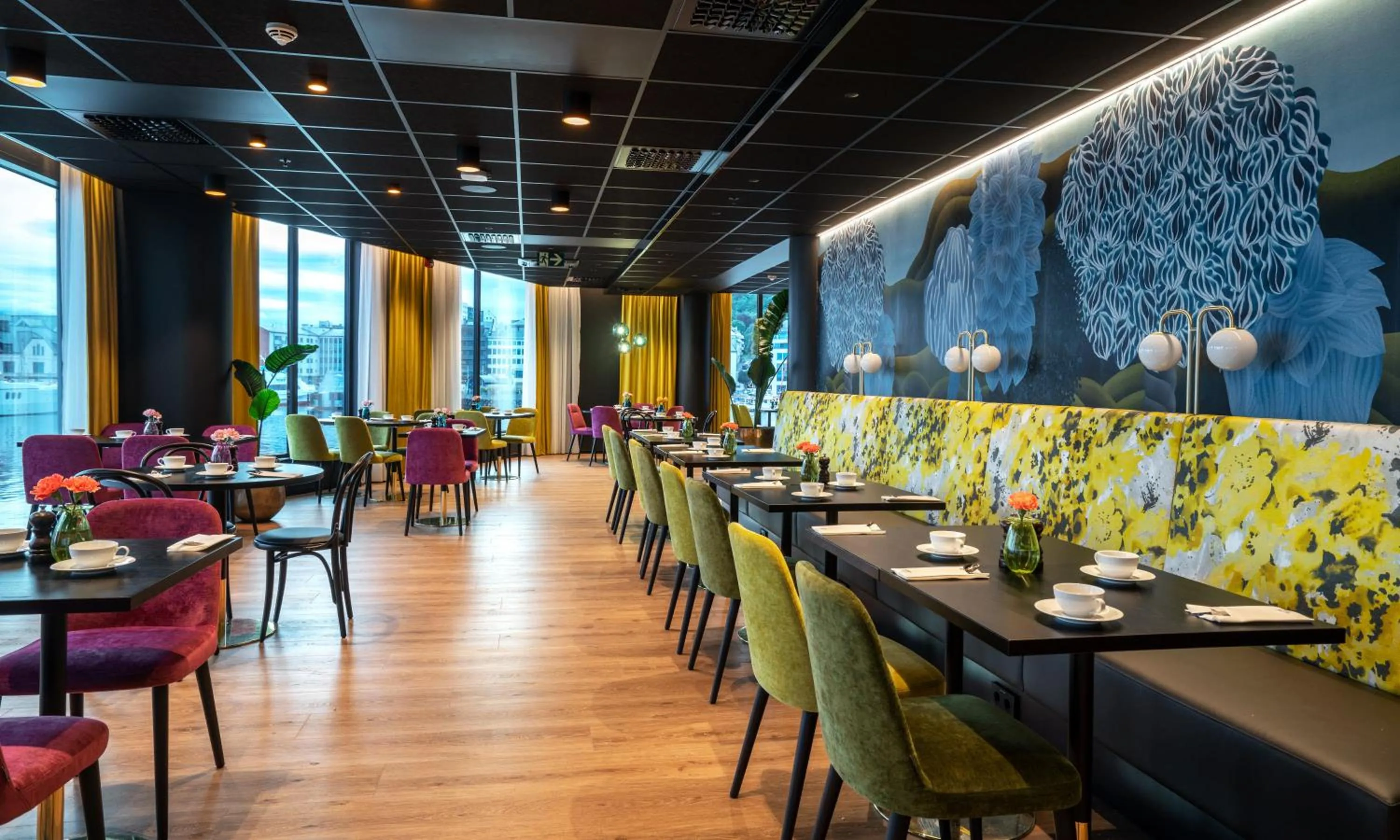 Restaurant/places to eat in Thon Hotel Ålesund