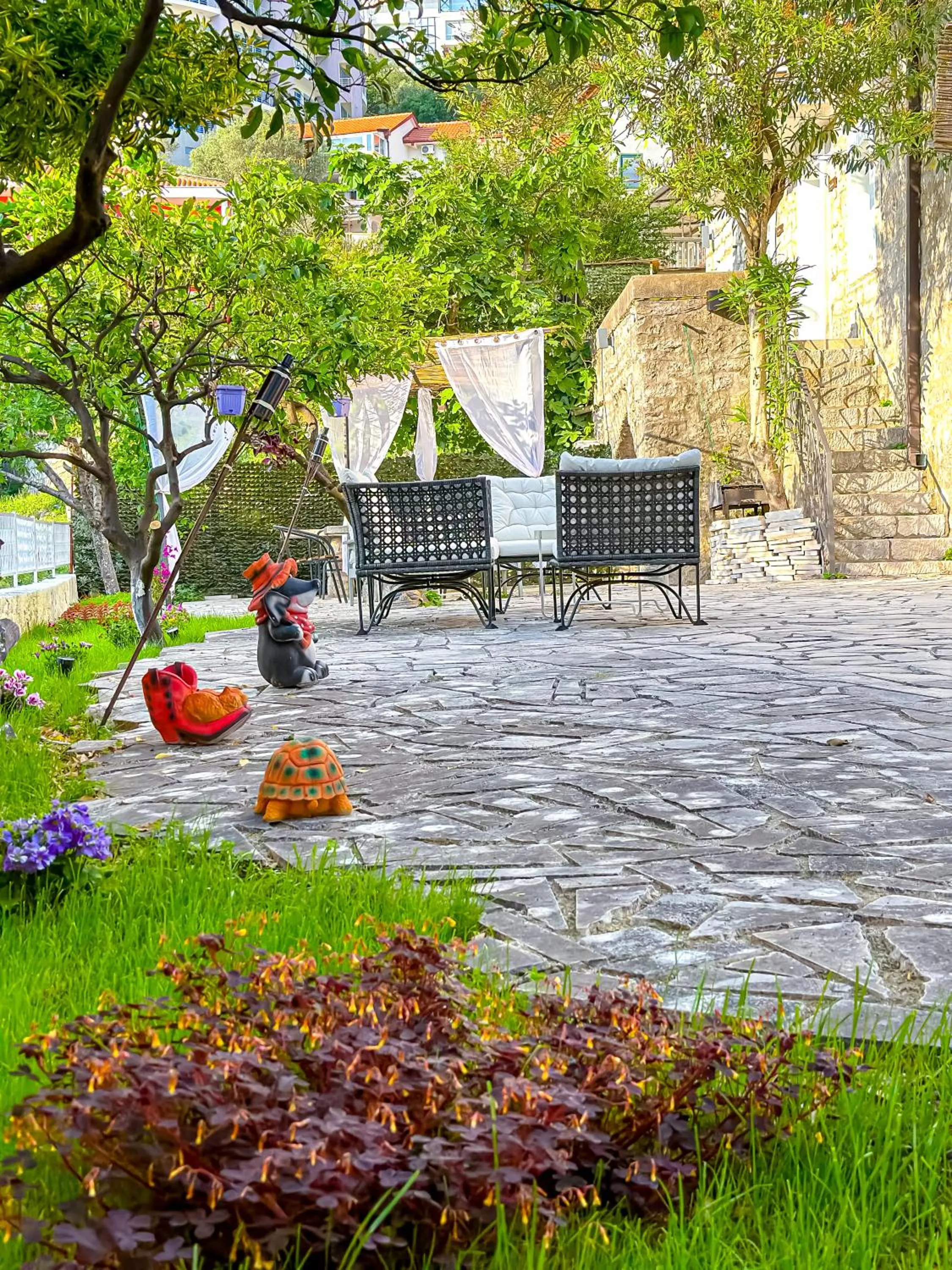 Garden in Serenita Stone House