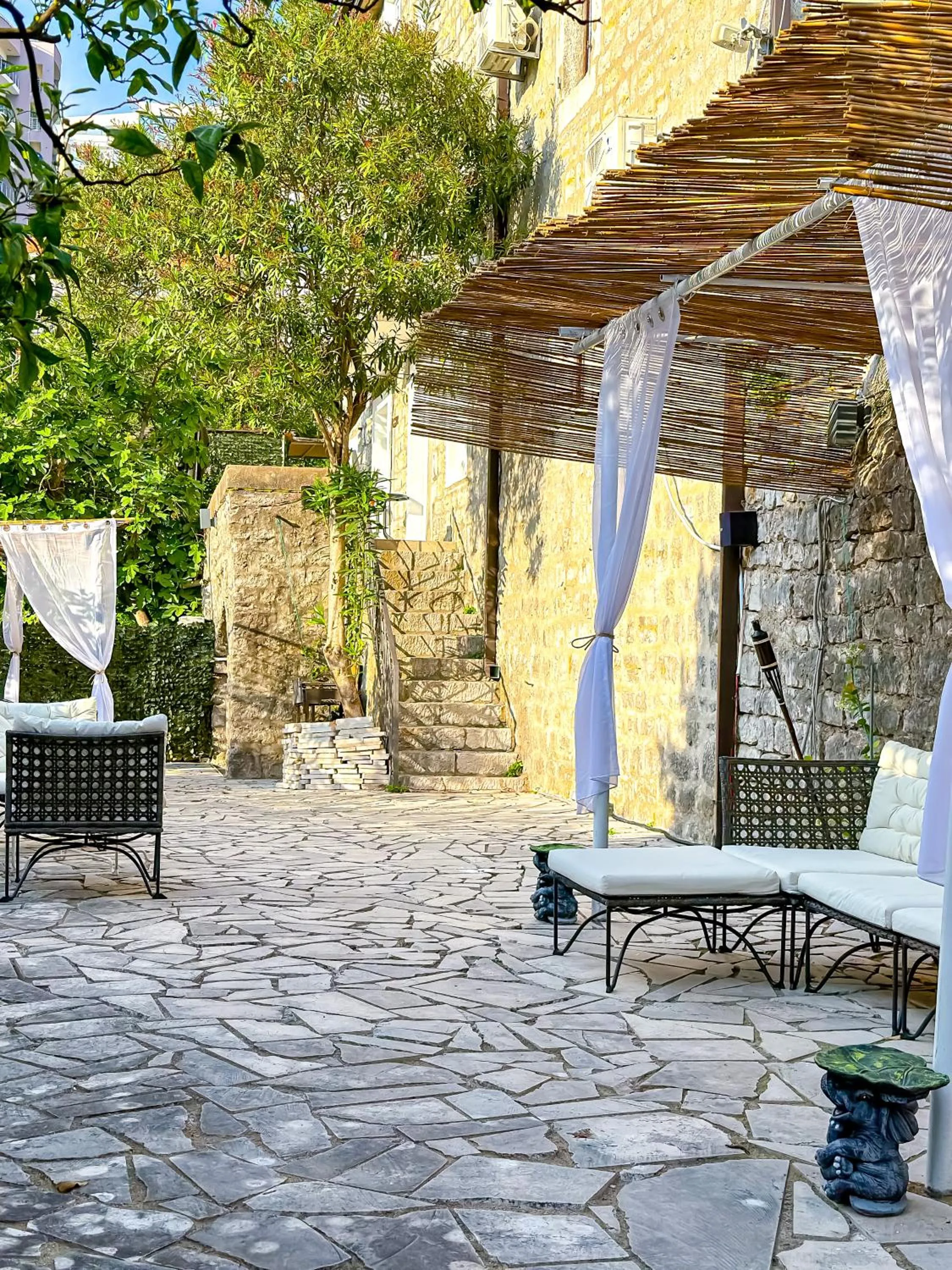 Garden in Serenita Stone House