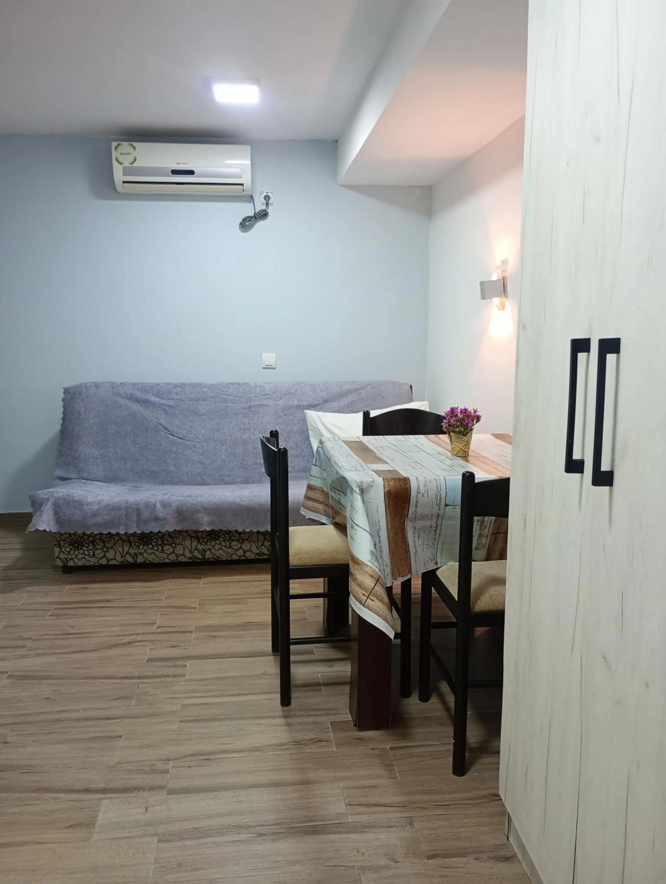 Seating area in Serenita Stone House