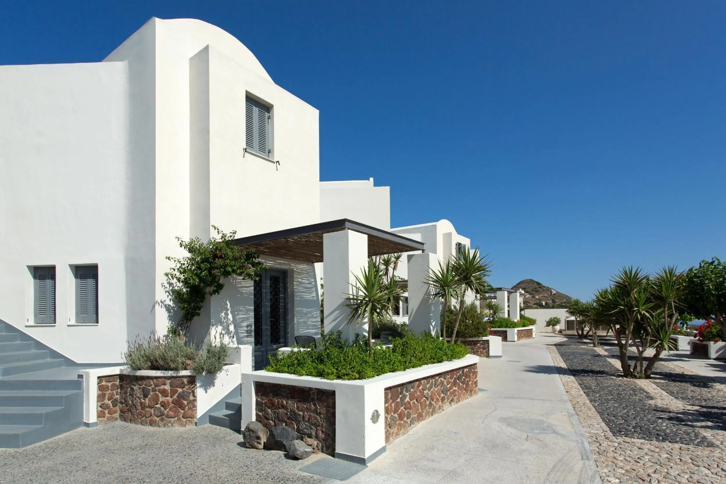 Property building in Xenones Filotera