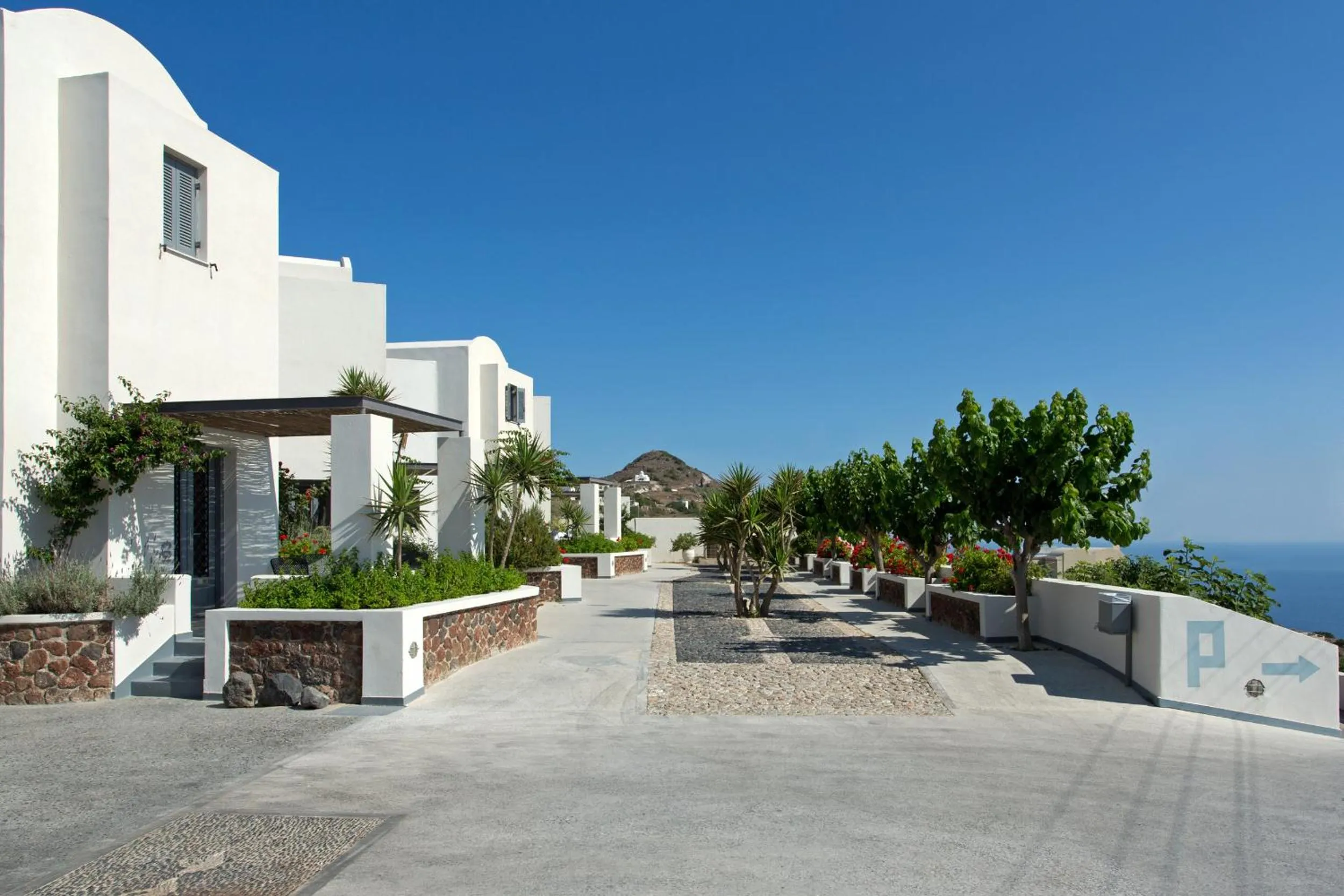 Facade/entrance in Xenones Filotera