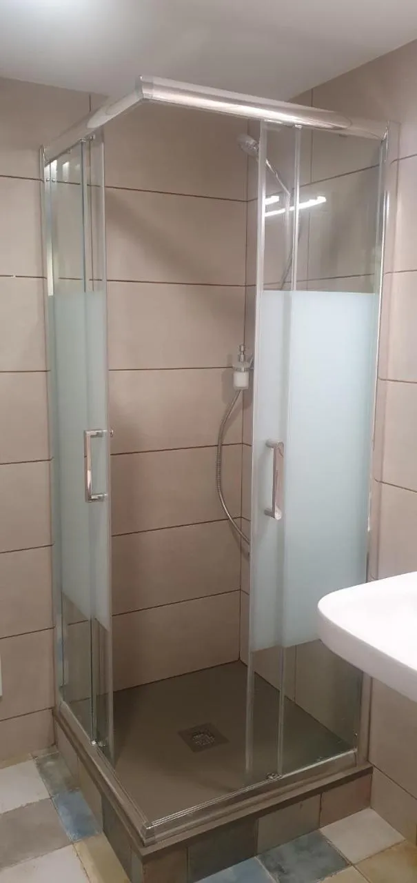 Public Bath in Somnio Hostels